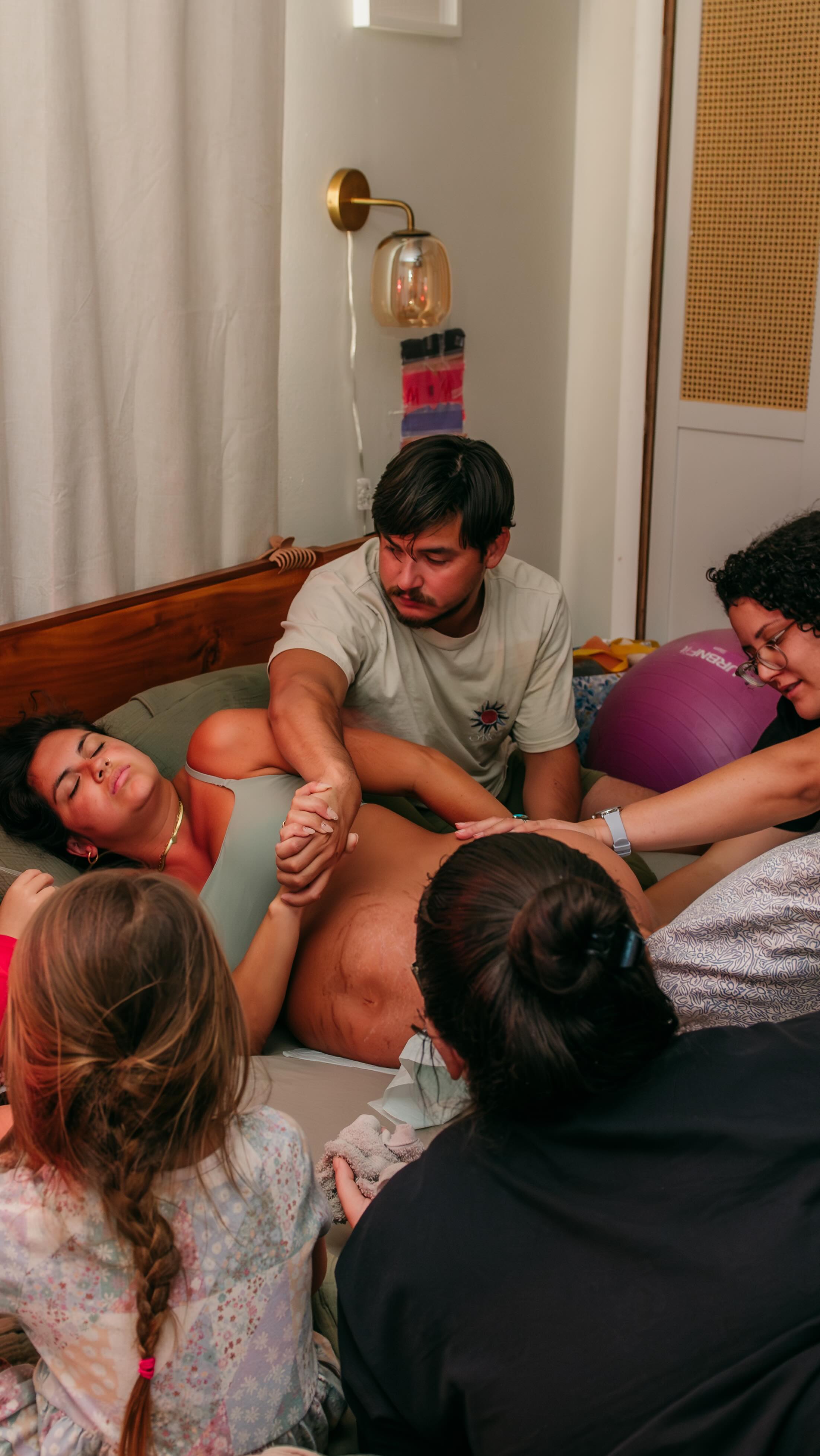 maybe it’s just me…
but I want a midwife who’s skilled and soft,
who makes me laugh in labor and holds me when it’s hard
you can choose to birth where you want, with who you want….but I don’t want to be alone. this kind of care just hits different ✨
I want my girls 🫶🏽 @modernmidwivesjax
Happy International Day of the Midwife 2026 !