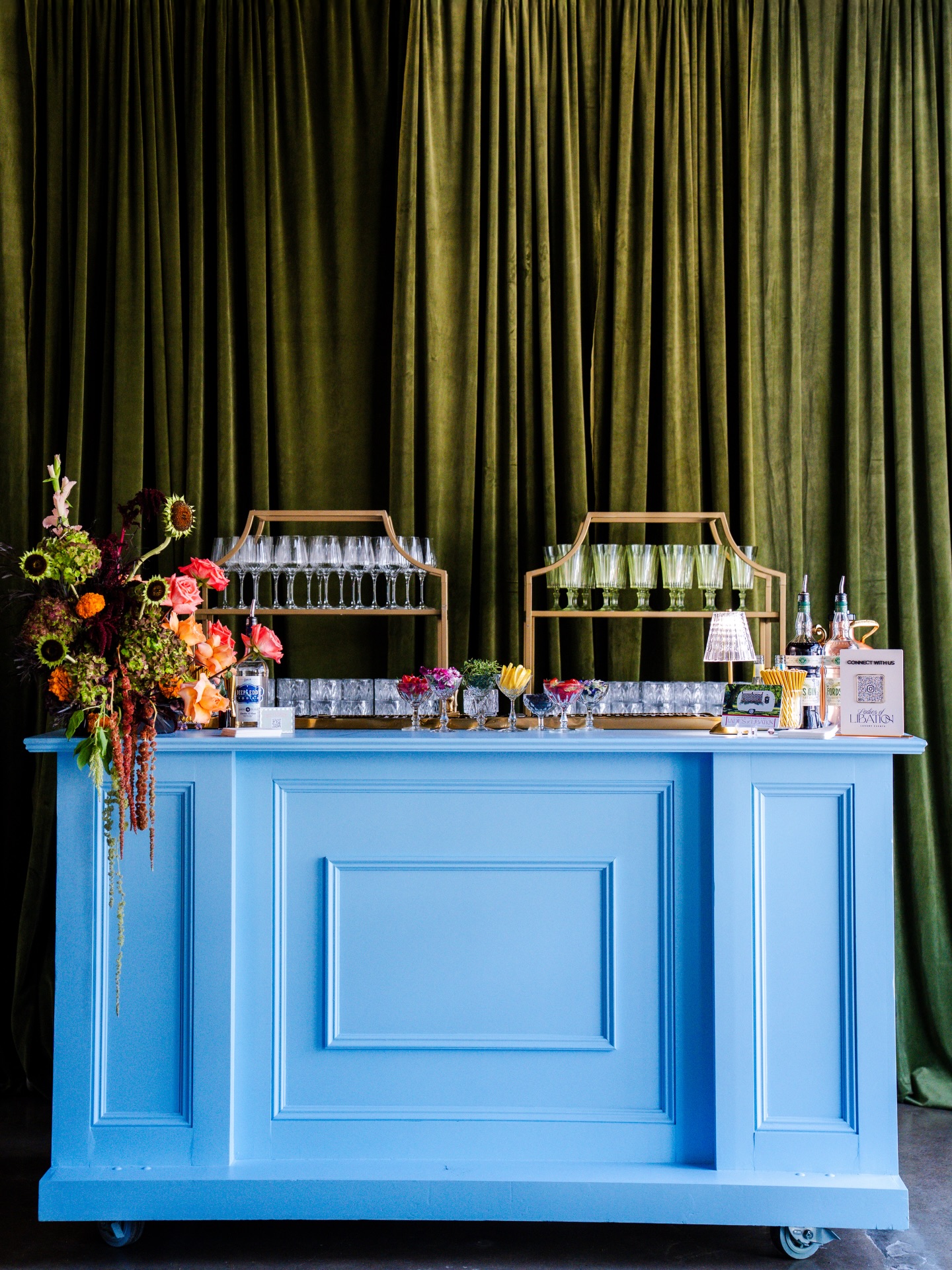 Oh but we can’t stop staring at this bar design ✨
The perfect shades of blue and green paired with our bright florals made this setup feel playful, bold, and so fun.
Team Credits|
Photos: @alexandercrossphotography
Caterer: @wpcatering
Rentals: @premiereeventstx @premiere.lauren
Event Team at Ladies of Libation @ladiesoflibationluxuryevents
DJ: @djleon_prestige @prestigesignature_events
Florals: @whimsical_creative_tx
Content creator: @timelessrosecontent
Linens: @bbjlatavola
If we missed tagging anyone or would like to collaborate on a post, please send us a DM. It’s so important to us to give credit where credit is due, and we’d love to make sure every talented vendor is properly recognized.
#wedding #luxuryweddings #houston #weddingdesign #texasweddings