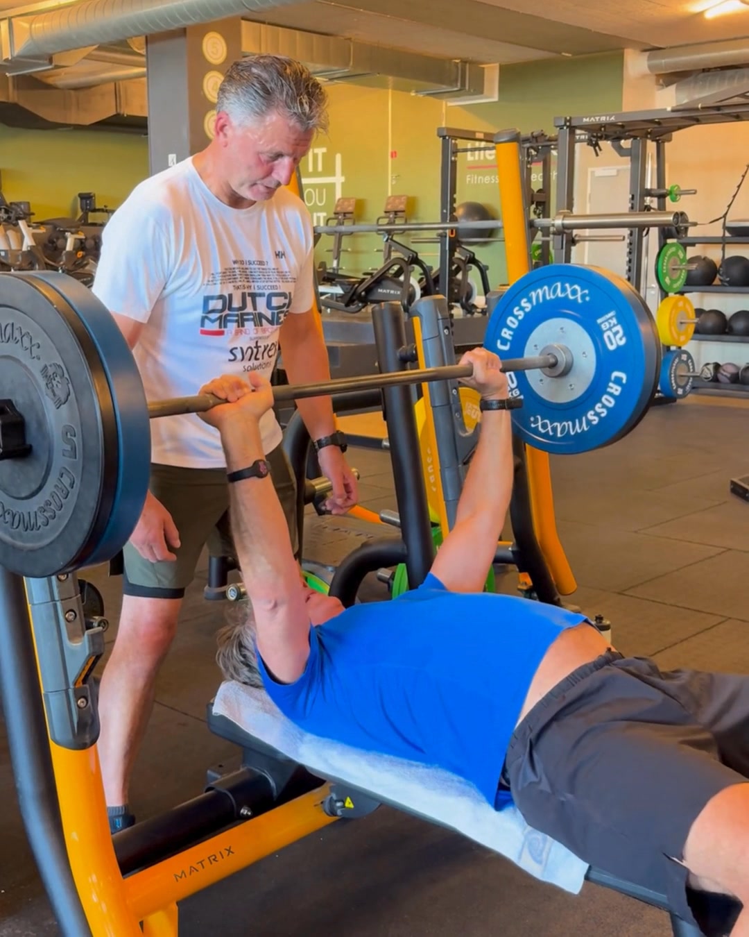 Onze leden Marold en David motiveren elkaar elke training en dat zie je terug!
Samen trainen betekent:
👉 elkaar pushen
👉 samen lachen
👉 elkaar accountable houden
Benieuwd naar onze gym aan de haven in IJburg? Kom langs op📍Eva Besnyöstraat 29 in Amsterdam.
✅ 1e maand nú €49,90: link in bio!
#lifeandkicking #lifeandkickingcommunity #fitness #amsterdamgym #ijburg #hyroxamsterdam #bodypumpamsterdam #spinningamsterdam #gymlife