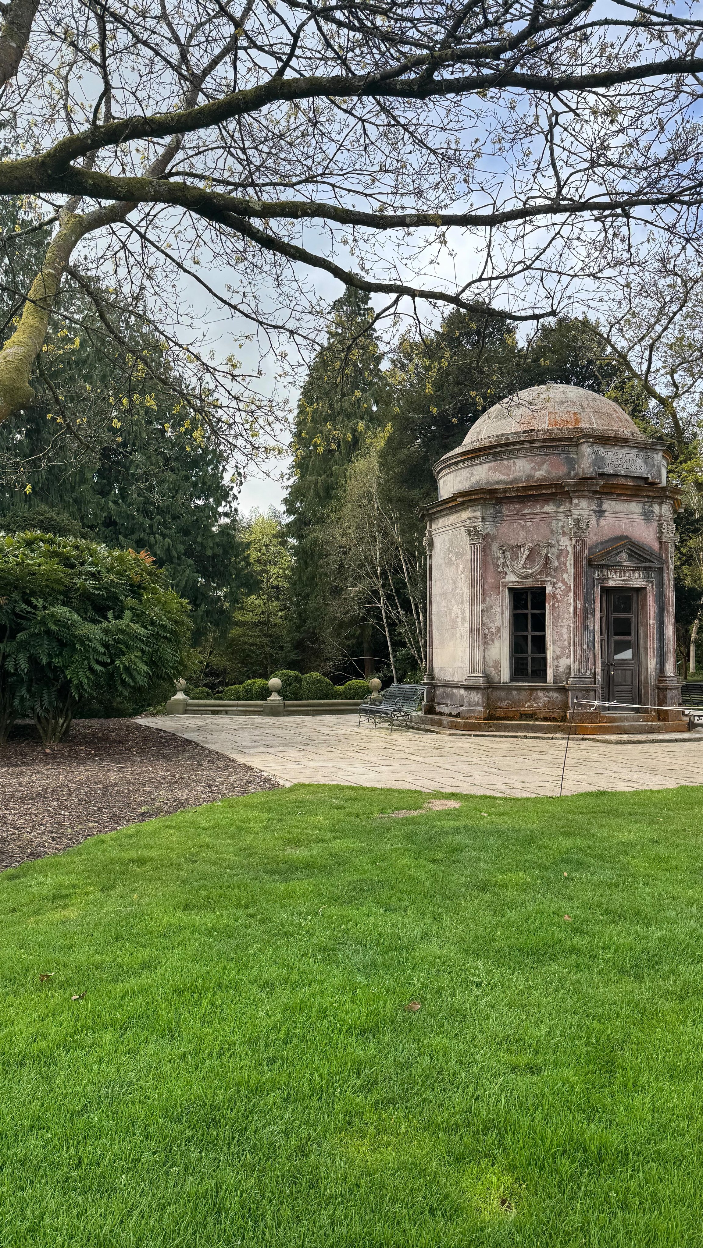 Not long now….
The Spring Brocante takes place this weekend @larmertree ~ a beautiful location in the rolling hills of the Cranborne Chase 🌿
Find the 40 wonderful stands set out inside the Garden Marquee, Pavilion & Jubilee Halls 🎪
Enjoy delicious artisan food & refreshments in the gardens ☕️🍕🥞🧁🍦
Tickets can be purchased in advance or on the gate when you arrive £7 in advance | £8 on the gate 🎟️
Please note, Assistance Dogs only allowed into the grounds & fair 🐾
The Spring Brocante 🎪
Sunday & B/H Monday 3 - 4th May
10 - 3pm each day
Larmer Tree Gardens
Nr Salisbury
SP5 5PY
Featured in this reel:
@all_the_seasons_lifestyle
@eddie_and_matilda_vintage
@haslam.west
@heirs_vintage_
@homefarmembroidery
@gertyswords
@katebartondesigns
@katie_bell_treasure
@kester_studio
@missflytesattic
@olive_and_b
@prelovedinlewes_
@helloquirkandwhimsy
@thedoughbox.bh
@thevelvetvineco
@_sewintoyou_
@vintageinthetown
@thevintageapothecary
French Brocante | Artisan Homewares & Ceramics | Textiles | Slow Living | Vintage Finds & Furniture | Gardenalia | Decorative Antiques | Basketry | Lifestyle | Interiors & Home Decor | Soft Furnishings