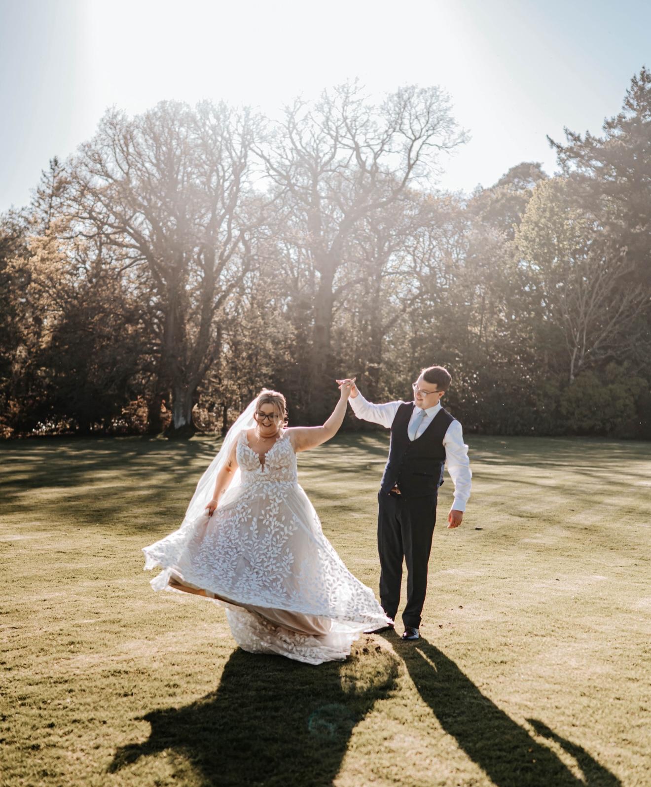 If you’re feeling nervous about trying on wedding dresses… this is for you 🤍
Chloe walked into her appointment feeling really nervous about trying dresses on…
and honestly, that’s something we hear all the time 🥹
But from the moment she stepped into her dress, everything changed ✨
She chose the most beautiful Madi Lane gown for her day at Armathwaite Hall and she looked absolutely incredible 🤍
Her words mean everything to us…
“Can’t thank the ladies at Te Amo enough, I went into my dress fitting nervous to try dresses on but instantly was greeted with the kindest women who helped pick out the perfect dress making me feel confident & beautiful! We got married at the weekend and I felt like a princess, my madi lane dress was everything I wanted and more. Thank you so much.”
Moments like this are why we love what we do so much 🤍
Just look at Ashley’s reaction when he sees Chloe. This is just EVERYTHING 🥹
If you’re feeling nervous about starting your dress journey… we promise you’re not alone, and we’ll be with you every step of the way 🥹
@armathwaitehallweddings @raindrops_and_rosesphotography @mattwilliamsonmedia @hallebmakeup @bombshellbeauty_bybrogan
@adryandbrushed @gillwadesonviolin