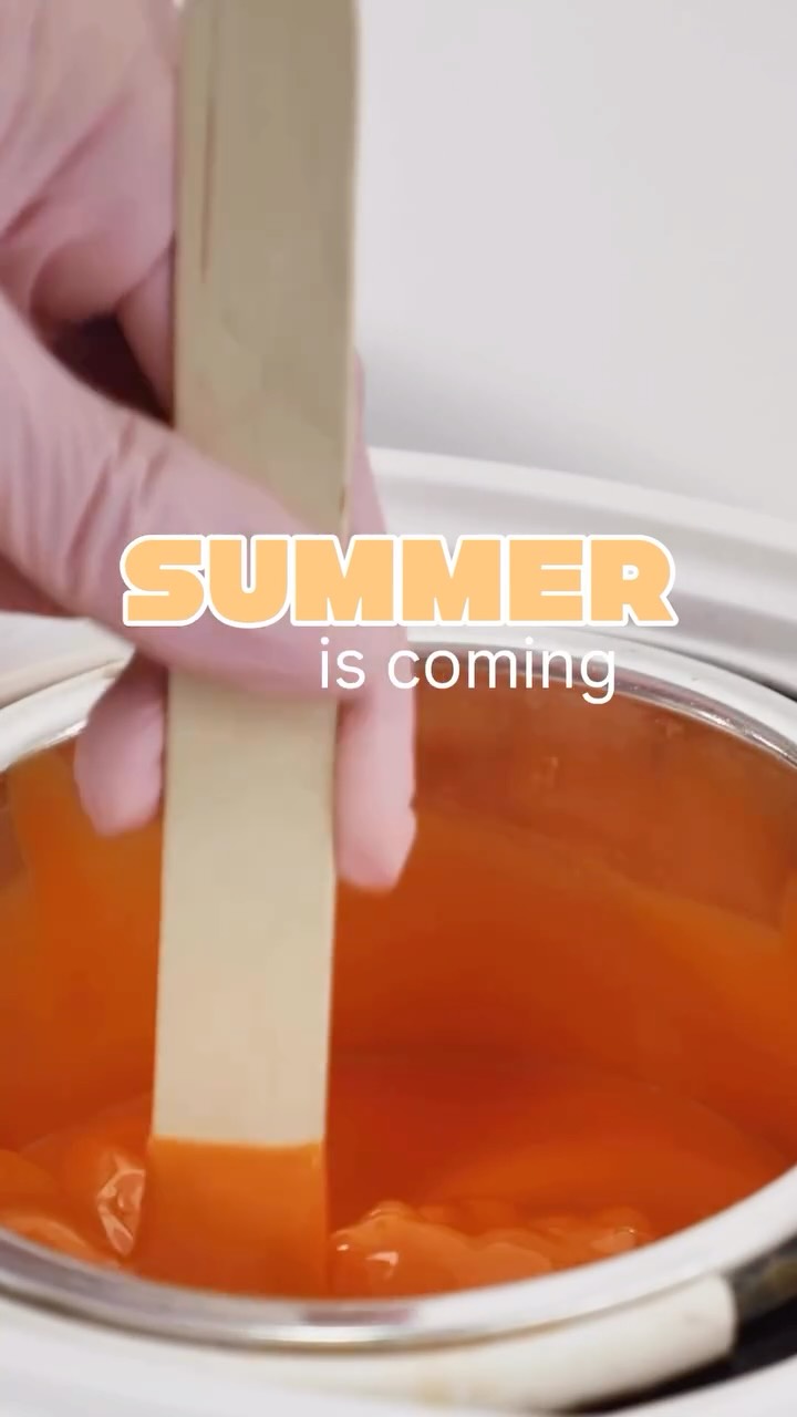 Summer is just around the corner âïž which means smooth, carefree skin is back in season!!
If youâve been thinking about body waxing, now is the perfect time to start. Waxing doesnât just remove hair at the surfaceâit pulls it from the root. Over time, this actually weakens the hair follicle, leading toâŠ
ðSofter, finer regrowth
ðLess density with consistent appointments
ðSmoother legs, bikini lines and underarms for longer in the sunny months ahead!
Translation: the more consistent you are, the smoother (and easier) it gets.
Ready to ditch the razor and level up your routine? Our wax experts canât wait to start you on your routineâš
#waxing #hairremoval #legwaxing #brazilianwaxing #bowmanville