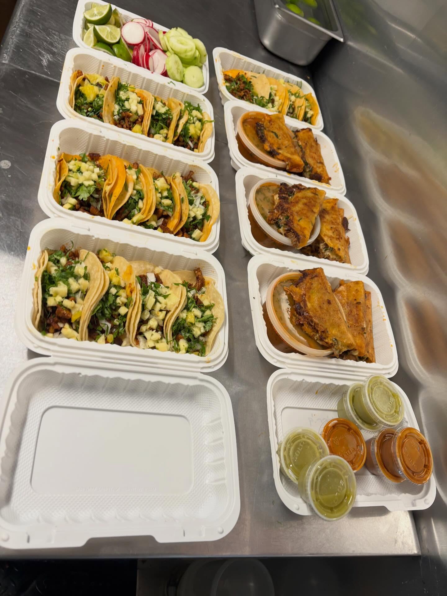 ‼️‼️58 Washington Terrace Newburgh NY ‼️‼️
(845) 541-7855
🔥QUESABIRRIA
🔥GORDITAS CHICHARRON PRENSADO
🔥TACOS
🔥QUESAPASTOR.
MARTES 11-9PM
MIERCOLES 11-9PM
JUEVES 11-9pm
VIERNES 12PM-10PM
SABADO 12PM-10PM
DOMINGO 12PM
#newburghny #tacosmexicanos #quesabirria #hudsonvalleyny