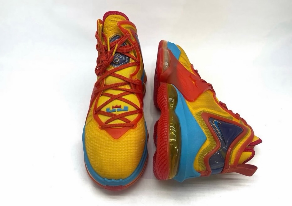 🚨 All proceeds from this sale will go to the youth of Long Beach via the Boys and Girls Clubs of Long Beach 🚨
LEBRON XIX
“TUNE SQUAD”
MANTRA ORANGE/LT BLUE FURY
DC9338 800
DS SIZE 11 $110
#tunesquad #lebron #lakers #illery #longbeach