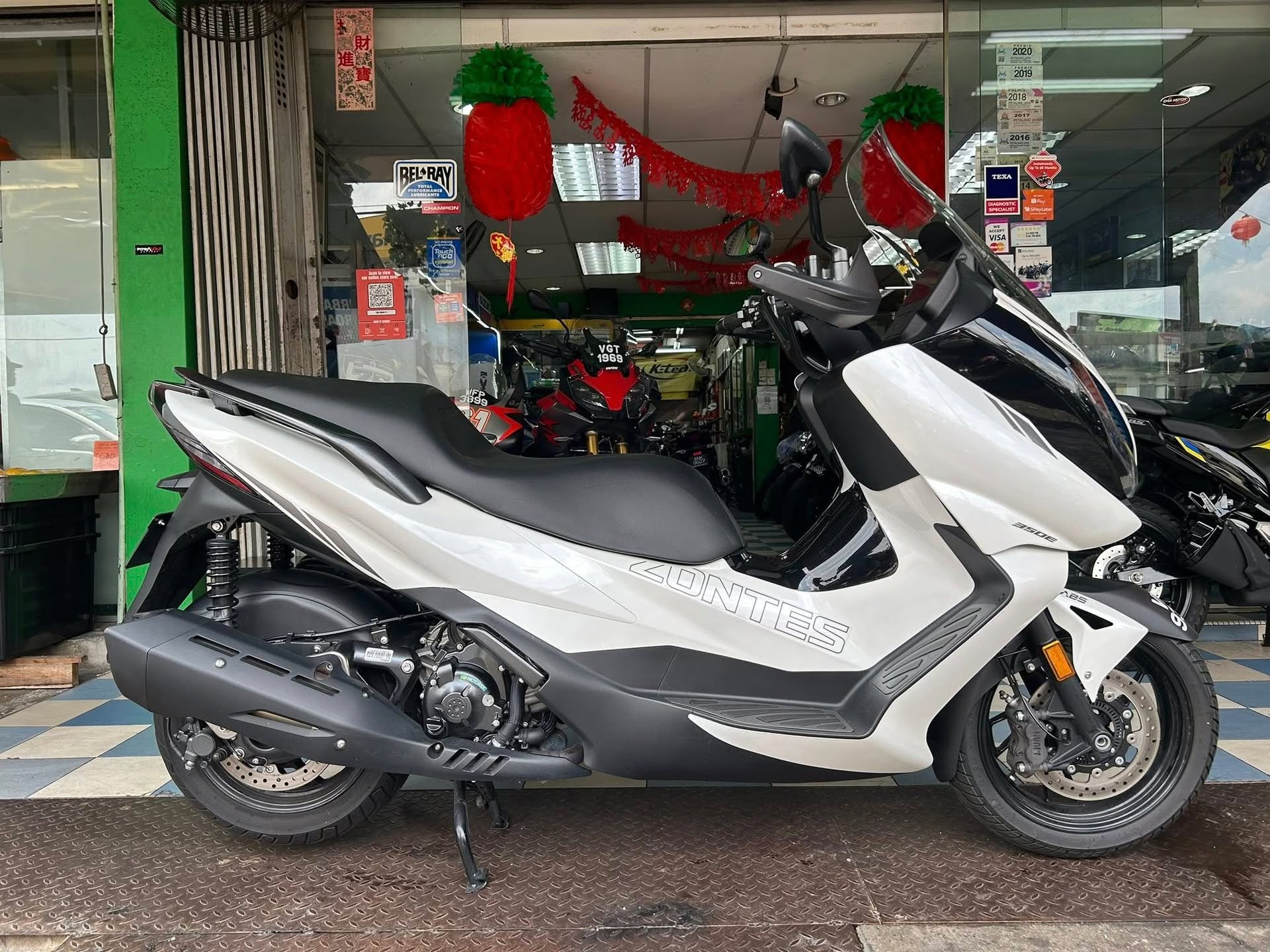 HOT HOT SALES!!😍HOT TRADE IN !!!! 2024 ZONTES ZT 350T-E !!READY STOCK !!!ORIGINAL CONDITION !!! VIEW TO BELIEVE..!!!😍👍 DONT MISS IT !!! ONLY 3k KM !!
BRAND: ZONTES
MODEL: 350E
YEAR: 2024
REGISTERED: 2024
IMPORT BARU / NEW IMPORT MODEL
MILEAGE: 3K KM ONLY
PRICE : RM 20,999
🎉🎉🎉🎉SIAPA CEPAT SIAPA DAPAT
HOT ITEM !!!🎉🎉🎉
FEATURES
1)KEYLESS
2) TFT
3) BLUETOOTH CONNECTS
DEPOSIT / DOWN PAYMENT RM 3000
LOAN MAX - 7 YEARS/TAHUN
LOWEST INTEREST MARKET FINANCING RATES % or above
****T&C APPLY ****
AVAILABLE 👍👍
-S PAY LATER MOTORCYCLE ✅ (SHOPEE)
-✅CREDIT CARD 0% INSTALLMENT SCHEME AVAILABLE ✅
-CALL 03-78765497 OR -WHATSAPP 012 7892173
✅ FOR FULL DETAILS 👌👌T&C APPLY
LOAN APPLICATION REQUIRED DOCUMENTS
EMPLOYED APPLICANT
1) IC
2) 3 MONTHS LATEST PAYSLIPS
3) 3 MONTHS BANKSTATEMENT
4) EPF
SELF EMPLOYED APPLICANT
1) SSM
2) 6 MONTHS LATEST COMPANY BANK STATEMENT
***T&C APPLY***
FREE ITEMS 🎁
HELMET FULL FACE
RIDING JACKET
2x LABOUR FREE SERVICES
***********************************
Contact us before its too late ✅
CHIA MOTOR SDN BHD
WhatsApp - 012 7892173
Email - chiamotorracing@yahoo.com
Tel: 03-78765497☎️
🌎Address: No. 11, Jln 21/17, S.E.A Park 46300 Petaling Jaya, Selangor. (opposite MAYBANK)
Facebook : chia motor sdn bhd
Office hour: Monday - Saturday
9:00am - 7:00pm
Sunday - Closed
CHIA MOTOR SDN BHD is a company that runs High Power Motor deal since 1967.
WE PROVIDE MOTORCYCLES SERVICES SUCH AS
BUYING/SELLING / TRADE-IN / SERVICE & REPAIR / TOWING BREAKDOWN / ACCIDENT CLAIM / RIDING GEAR & ACCESSORIES ✅🔧🤝
Why buy from us?
Chia Motor being Operating Motorcycles dealerships and Trusted Dealer Since 1967 . Authorised dealers brand such as Kawasaki , Suzuki , Alpinestars,Modenas , imported motorcycle brand and more .
Chia Motor also Own In -House Racing Team for more than 40 years and Multiple National Championships.
From Riding EXPERIENCE to Technical ADVISE… WE HERE TO CARE 🤝❤️💪