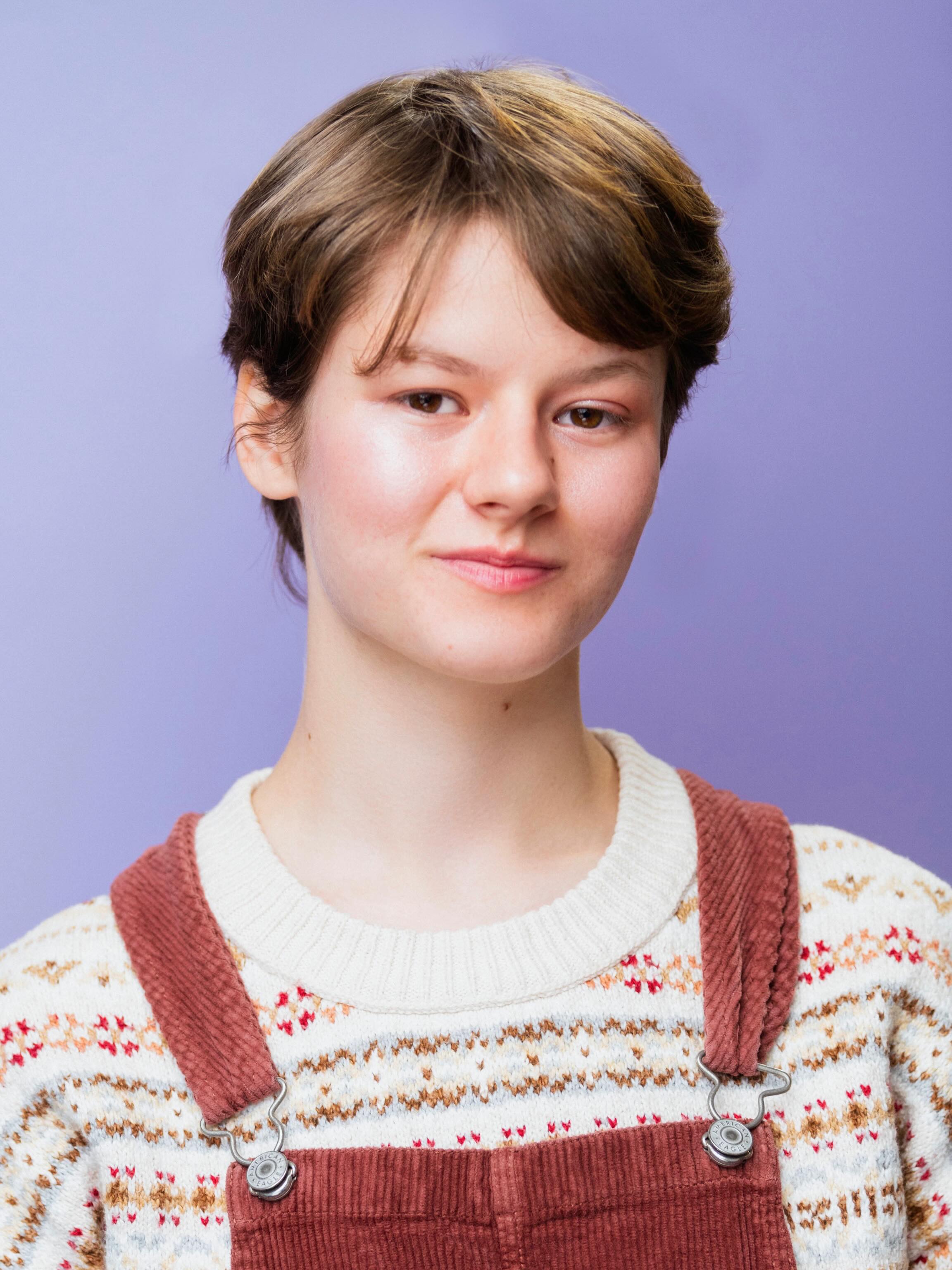 Senior Spotlight!
Kieren (they/he) is a performer and costume designer who also enjoys throwing spaghetti at the wall and trying a few other things out. SLC Highlights include Frank (Rocky Horror), Gavroche (Les Mes), Fabian (Twelfth Night), Reinhold (Spring Awakening).They are presently a Porter at Circle in the Square and are excited to keep on sweeping n scrubbing!
Headshot Photo: Mia Isabella Photography
