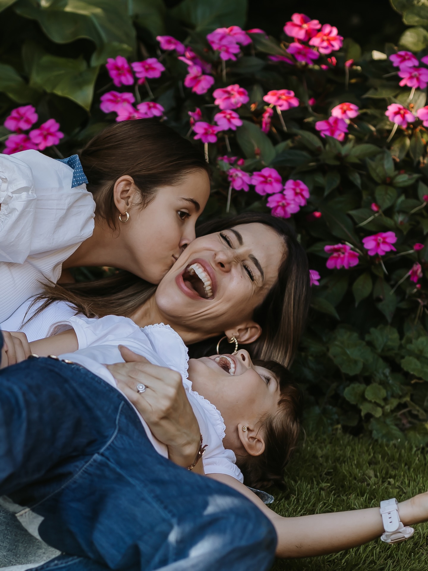 A gentle reminder, especially with Motherās Day around the cornerā¦
one day these little hands wonāt reach for yours first.
the giggles will grow up, the cuddles will get quicker, and the chaos will quieten down.
take the photos.
get in the frame.
let them remember you exactly like this š¤āØ #mothersday #mom #celebratemom #momlife