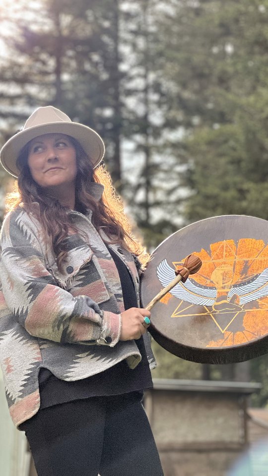 Magic of the Sacred Medicine Drum Workshop!
If you've been feeling called to birth your own sacred drum with prayer, love and intention I will be guiding a workshop soon.
Comment 'Sacred Drum' if you'd like to learn more.
π· by my amazing sister, @zarabeth