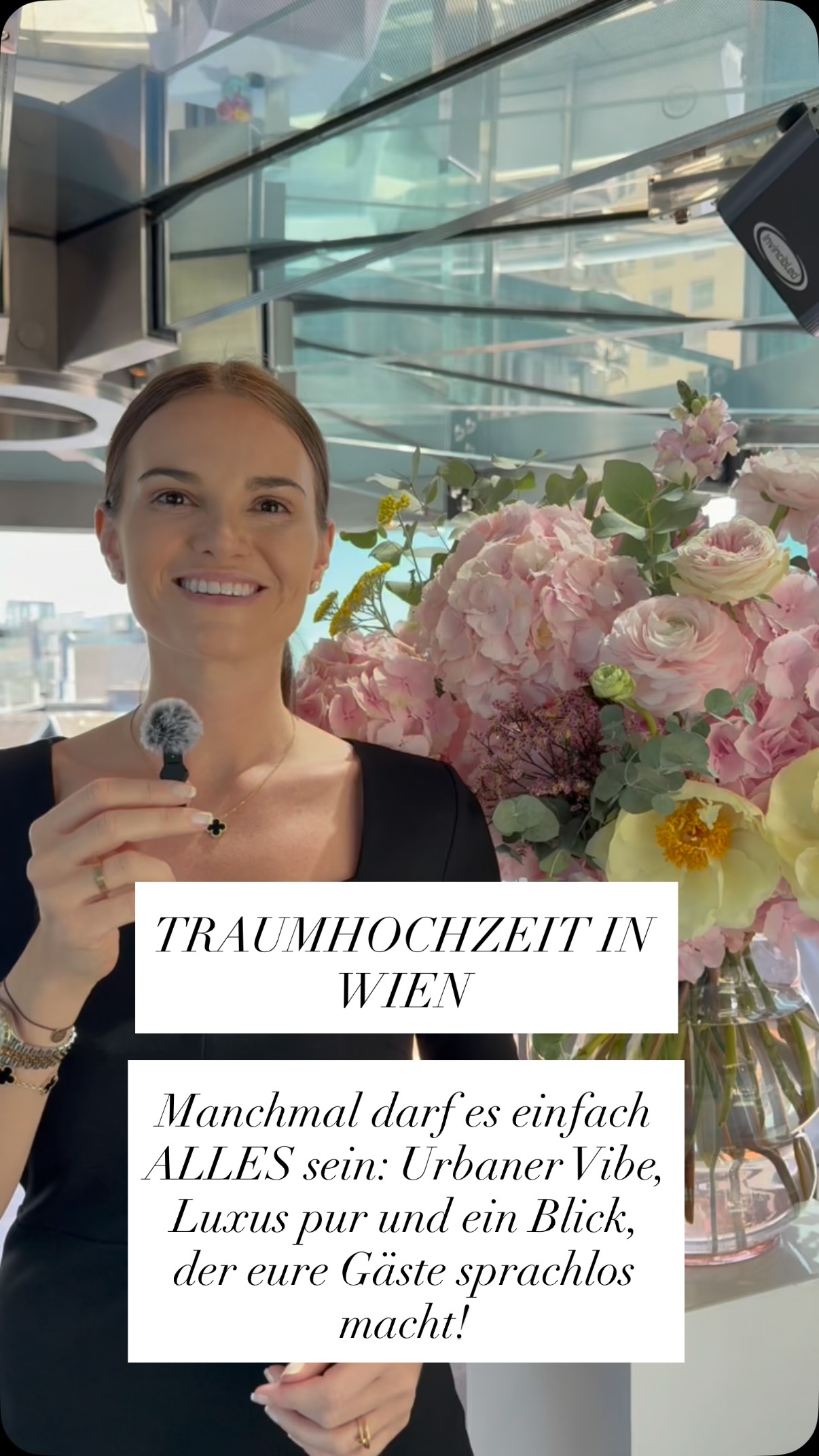 Traumhochzeit in Wien?
Manchmal darf es einfach ALLES sein:
Urbaner Vibe, Luxus pur und ein Blick, der eure Gäste sprachlos macht.
Ich nehme euch heute mit hinter die Kulissen in eine meiner absoluten Lieblings-Locations direkt in der Wiener Innenstadt – mit Direct-View auf den Stephansdom! ⛪🇦🇹
Perfektion liegt im Detail, deshalb liebe ich es, mit Partnern wie @dollsblumen zusammenzuarbeiten, die meine Vision von Eleganz teilen.
Wie findet ihr diesen Ausblick? Wäre das eure Traum-Location? Schreibt es mir in die Kommentare! 👇💌
Eure Mariella, Hochzeitsplanerin in Wien 💍
👉 Folge @mariella.wedding für exklusive Einblicke & Planungstipps! 💾 Speichere diesen Post für deine Hochzeits-Inspiration!
#hochzeitwien #hochzeitsplanerwien #viennaweeding #weddingplannervienna #stephansdomvienna
