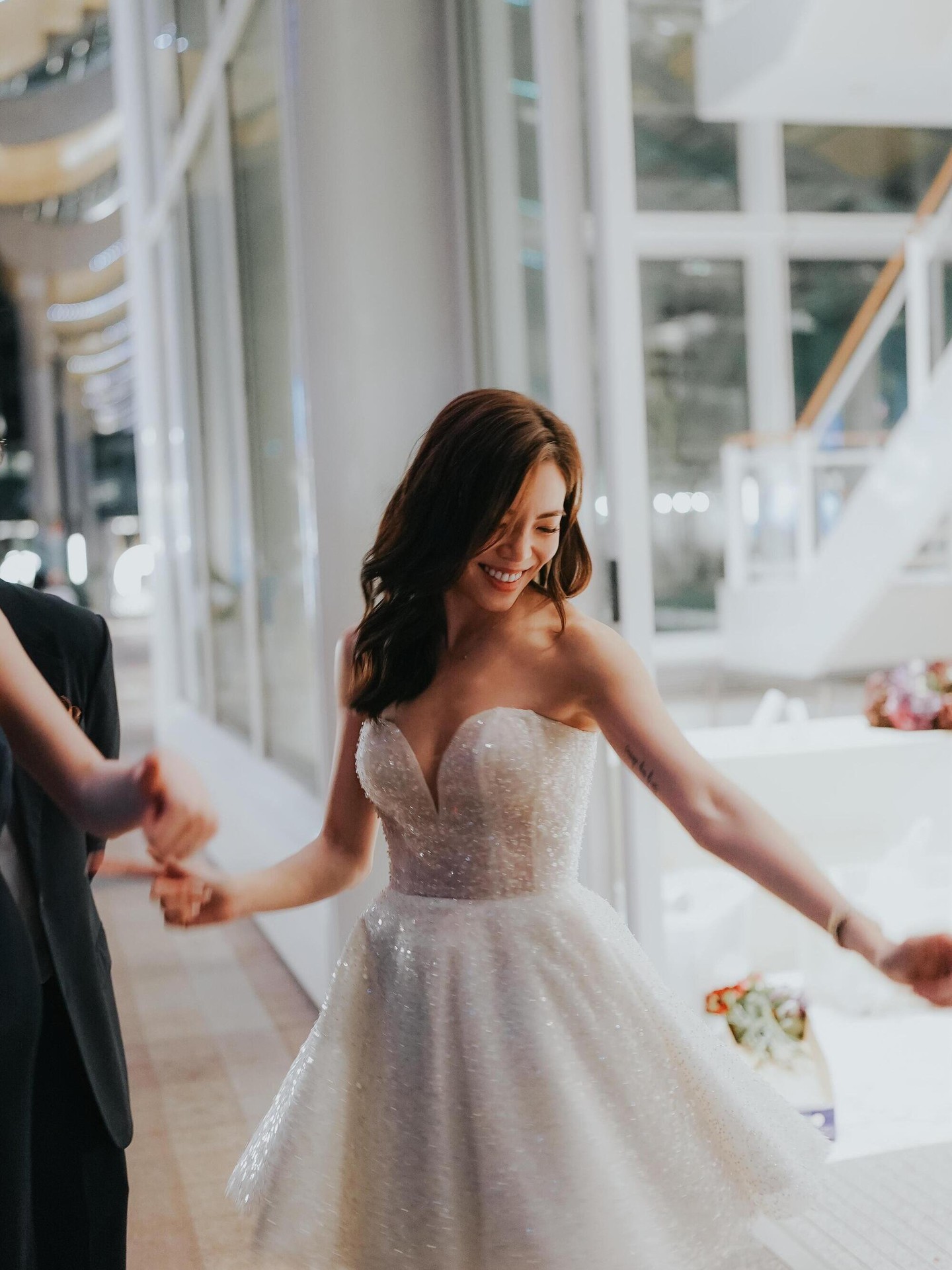 Elegance that lingers beyond the aisle
Elegant white mini gown with a sweetheart neckline, flared silhouette, and sparkly beaded sequins.
Bridal mini - Tiffany
Try on exclusively only @afterpartybride
#afterpartybride #bridalmini #afterweddingparty #afterpartygown #sgbridal
