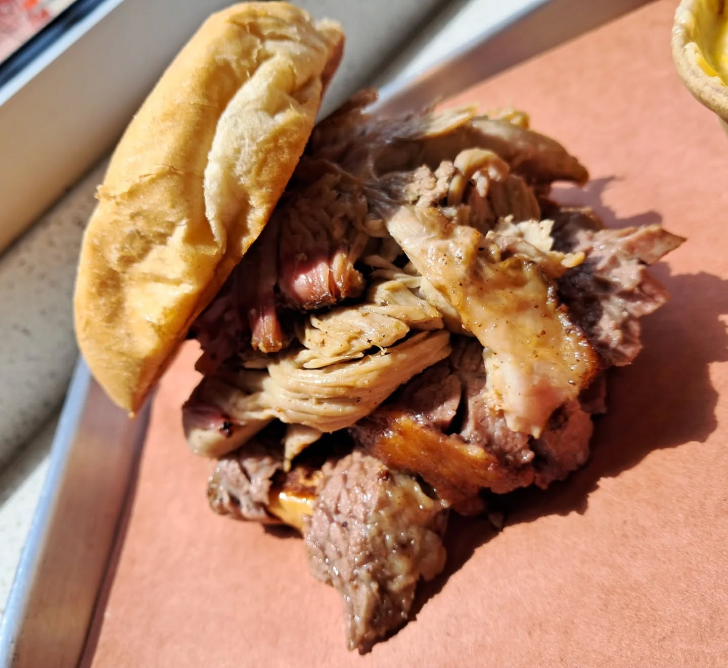 The Double Deuce from @cberrysbarbecue ! I've been chopping away at the LNK BBQ list and today was my first time at C. Berry's. I had to give the 2x deuce a go with a nicely toasted bun and a stack of pulled pork and brisket. The moisture factor on the meat was good and it had a very mild smoke flavor. I appreciate that my brisket had a good slice size and nice edge with some fatty goodness. And that mac? Real good extra hawt and saucy. Hmmm....they have tallow fried waffle fries too eh?
Have a great day all and always remember to Connect With Food!