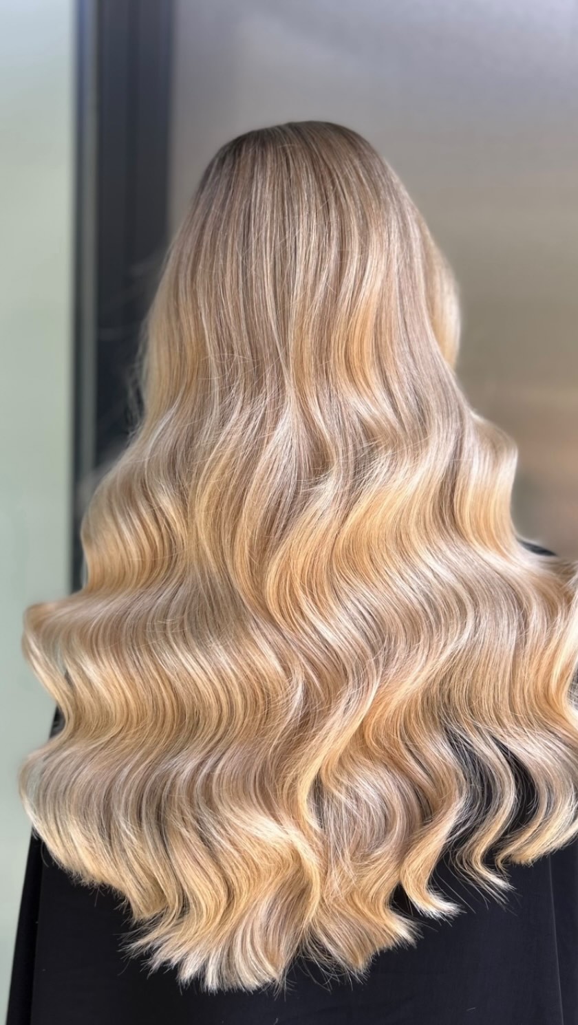 Airtouch Gold Blond#hairstylist #airtouch #blond #goldblond #longhair
