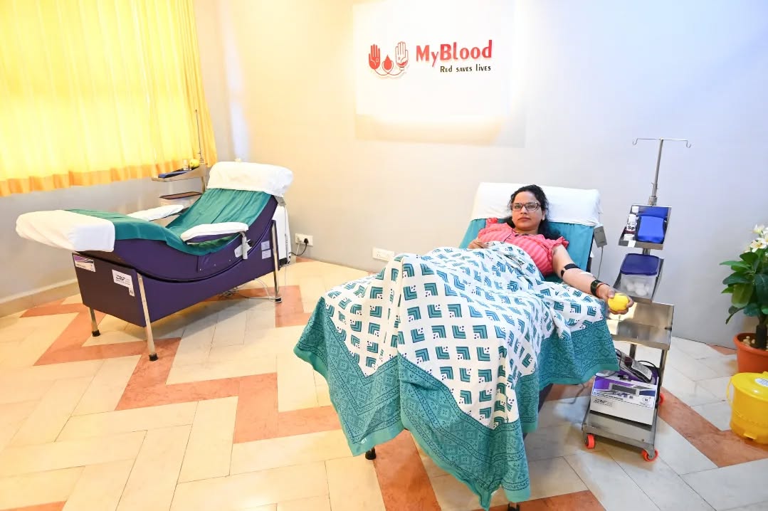 Blood donation is one of the greatest gifts one can offer, and Sapna Mishra’s generous contribution at MyBlood Charitable Blood Bank is truly commendable. Her support strengthens the mission of saving lives and spreading awareness about the importance of voluntary blood donation in society.
#maheshfoundation #mybloodcharitable #savelives #giveLife #belagavi
