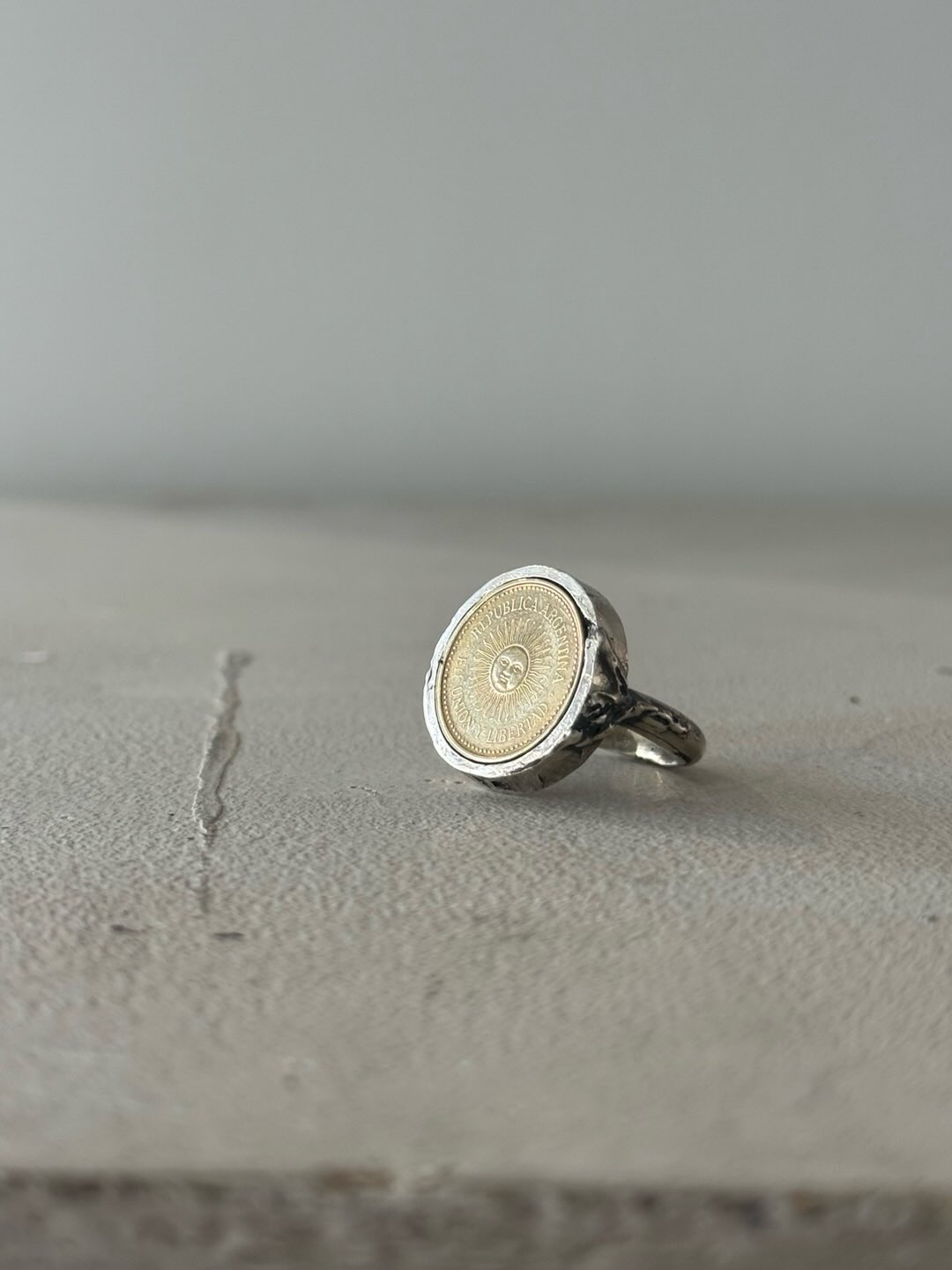 Custom order made from a real old Argentina coin 🌞💛
#Argentina #SunRing #Symbol #SilverRing #HandmadeJewelry ROCParis