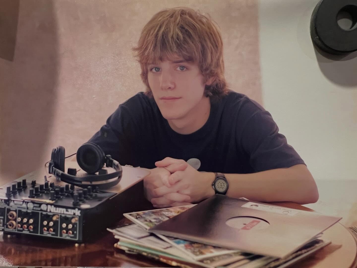 Look at this 18 year old dork. I still have that mixer and those scratch records…