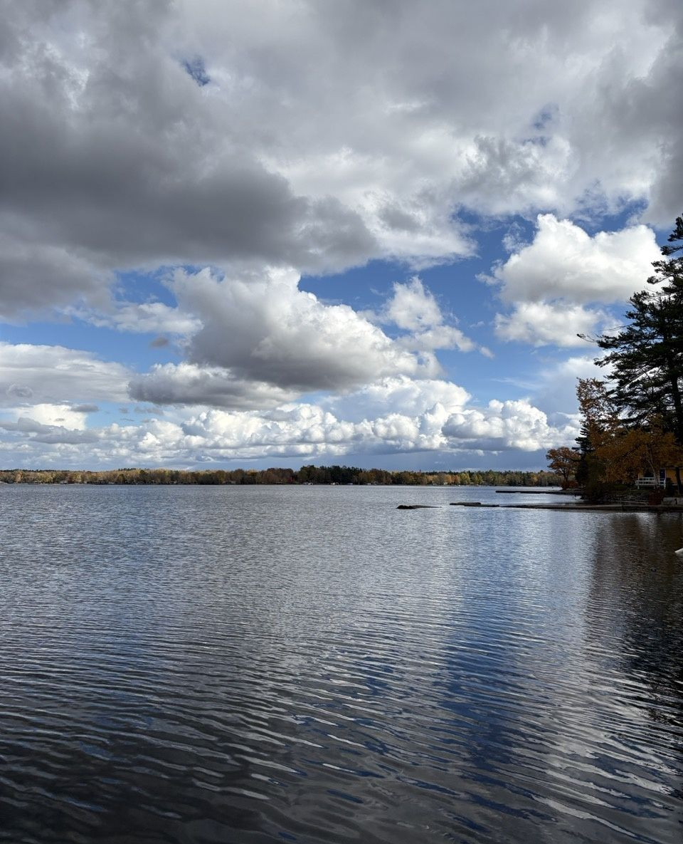 Less than two weeks until the Mother's Day Brunch overlooking Sparrow Lake ❤️
#MothersDay #MothersDayBrunch #SparrowLake #BayviewWildwood #MuskokaBrunch #LakesideBrunch #MuskokaLife #SpoilMom #TreatMom #MothersDay2026