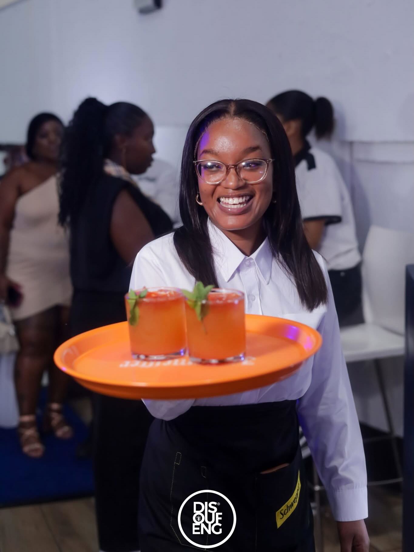 Service with a smile… and drinks that hit just right. 🍹✨
Fresh, chilled, and ready when you are.
This is how we serve the vibe.
@disoufengrestaurant