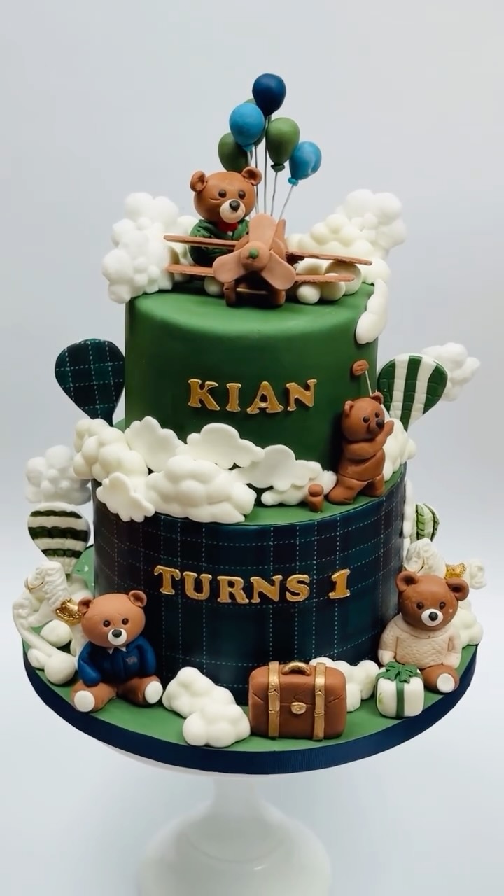 Though I don’t want to encourage AI generated cakes as they can be unrealistic and often challenging but still very proud of this one which even the client thought was AI when I sent her the. Picture of the actual cake. Definitely a labour of love! #welwyngardencity #aicake #firstbirthdayparty #cakesinhertfordshire #stalbans