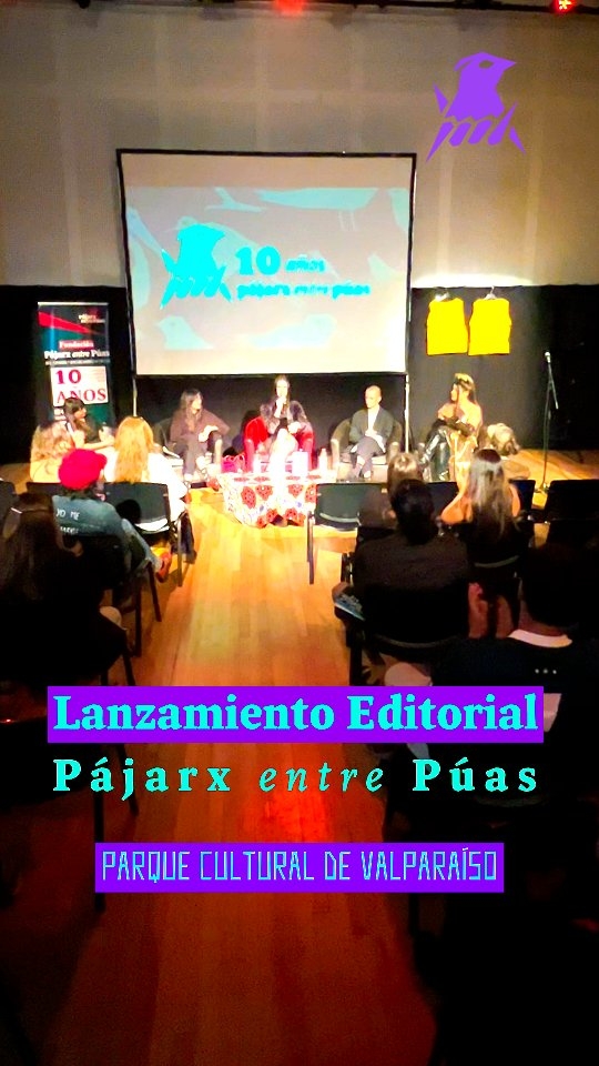 🎭 1 de Mayo reivindicamos nuestro trabajo en cultura dentro y fuera de las cárceles.
Aquí te contamos sobre nuestra editorial con dos textos nuevos 📚 que abordan la creación en contexto de encierro.
Por la dignidad de todas las personas, nuestro trabajo es valioso e importante, no merecemos más recortes ni castigos.
🐦✨ Si te interesan estos libros envíanos DM o escribe a pajarxentrepuas@gmail.com
Pronto estaremos con un punto de venta en Valparaíso 💜
💫 Agradecemos el apoyo y trabajo amoroso y de calidad de Taller Café y la colaboración de Parque Cultural de Valparaíso, ex Cárcel.
#editorial #libros #carcel
