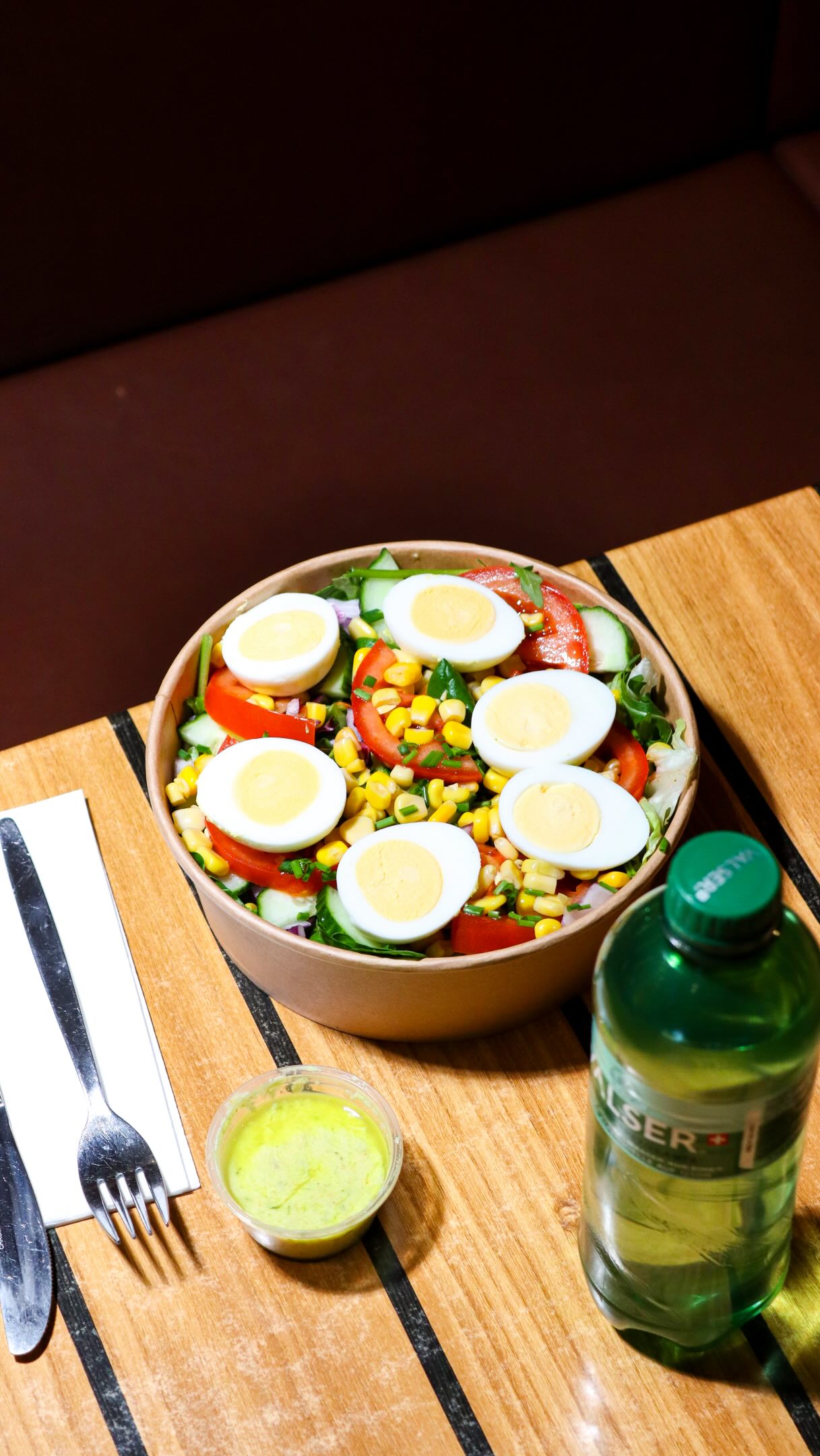 Fraîche, croquante, composée avec ce qu’il y a de meilleur 🥗🌿
En terrasse ou à emporter, le repas qu’on s’offre quand on veut du bon ! Chez Edward’s, Genève 📍
#salade #genevefood #healthyfood