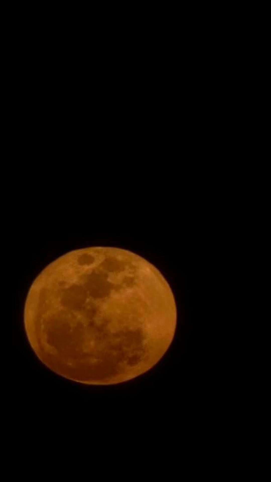 Moon Monday | Today (March 4, 2026)
Post-Full Moon Integration
A Full Moon just passed.
And whether you experienced it as intense, emotional, clarifying, or even chaotic… that is exactly what Full Moons are meant to do.
They illuminate.
They reveal.
They bring things to the surface that were already there.
Now we are in the days after the Full Moon.
This is where the real work begins.
Not in the peak.
But in the integration.
This is the part of the cycle where you begin to understand what was shown to you.
Where emotions settle just enough for clarity to come through.
Where you can ask yourself:
What did I feel?
What was revealed?
What can I no longer ignore?
The energy right now is not asking you to push forward.
It is asking you to process.
To let what came up land in your body.
To let the truth soften into awareness instead of reaction.
Because what the Full Moon shows you is not meant to overwhelm you.
It is meant to guide you.
Energy to Work With
• Sit with what came up over the past few days without rushing to fix it
• Let your body process before your mind tries to explain
• Give yourself space from noise so clarity can come through
Reflection Prompt
What truth was revealed to me that I am now ready to understand more deeply?
Moon Mondays are the doorway each week to remember the goddess within you.
And after the Moon reveals,
she asks us to listen.
#fullmoon #moonmonday #ixchelwellnessresort #sanpedrobelize #belizeretreat