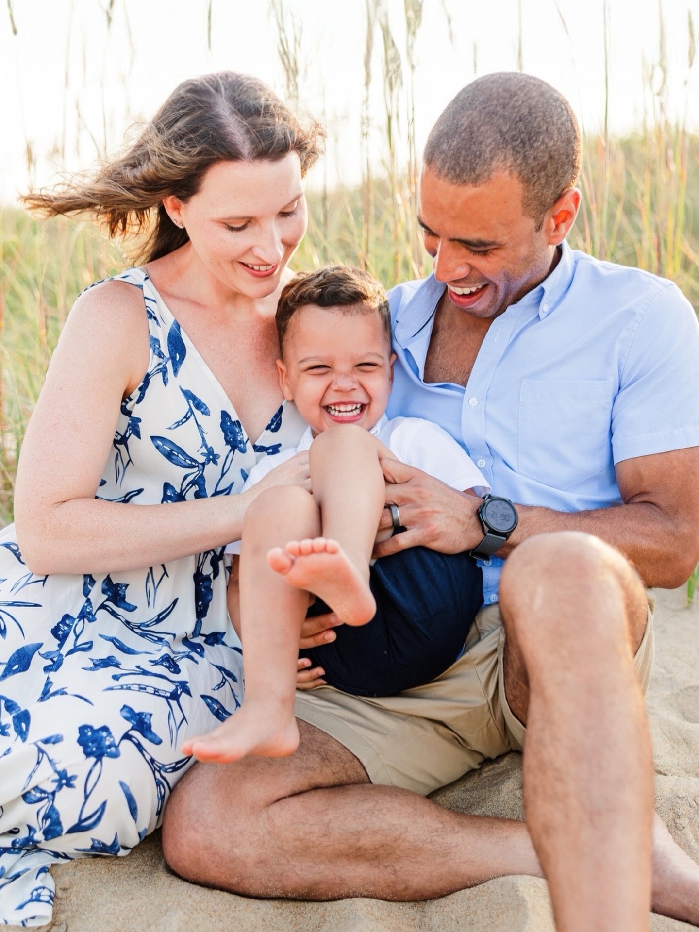 Golden hour giggles, sandy toes and the kind of love that feels like home 🤍
There’s something about a beach session thats just so magical - the wind in your hair, your babies in your arms, and those in-between moments that turn into the memories you never want to forget. This is what I’m always chasing behind the lens: connection, joy and the beautifully imperfect magic of your real life.
If you’ve been dreaming of updated family photos that feel natural, warm, and full of life - this is your sign ✨
📍Virginia Beach Family Photographer
☀️ Sunset sessions | Candid moments | Timeless imagery