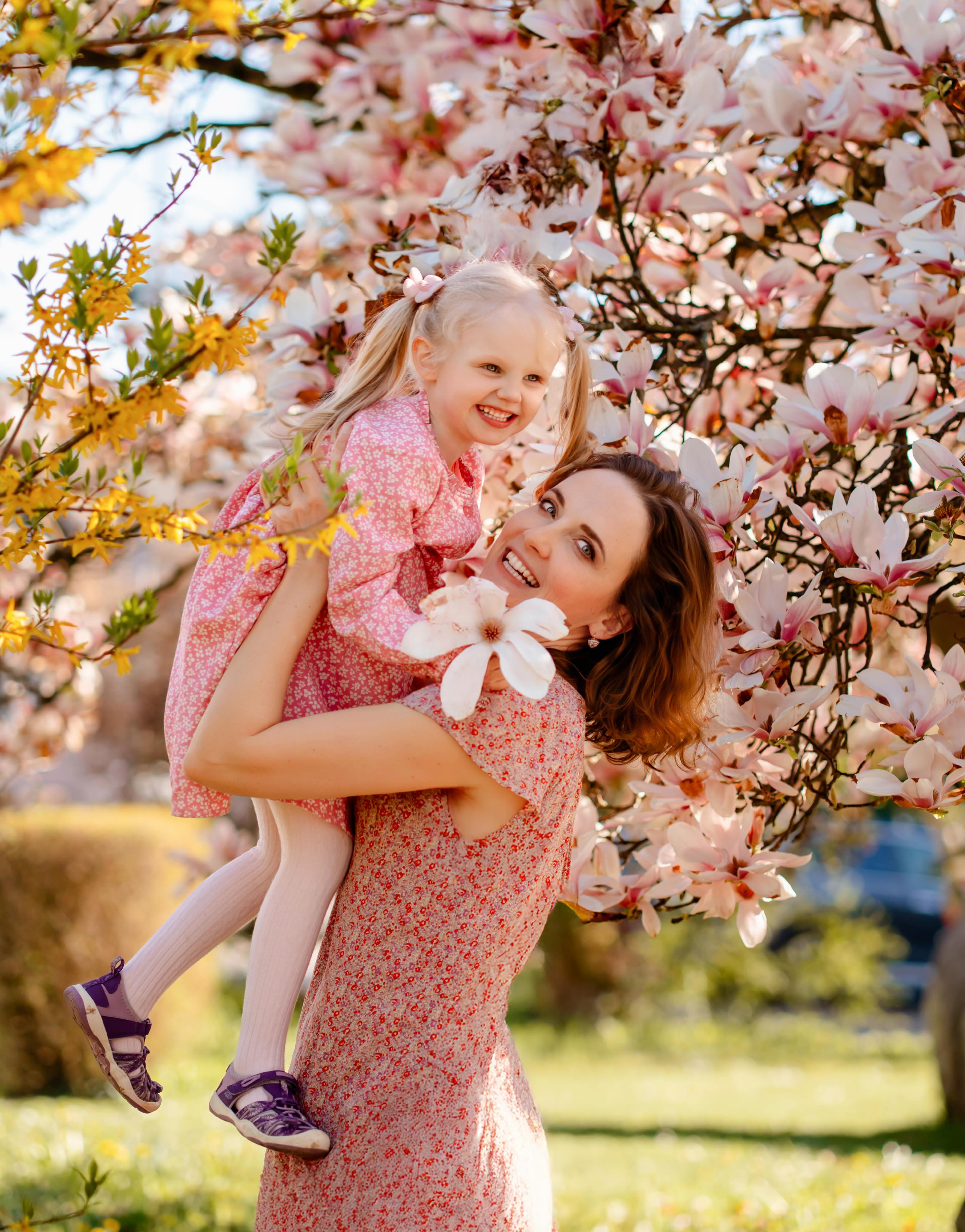 Happy Mother’s Day to me — because I get to be your mom 🤍
Thank you for choosing me,
for filling my days with laughter, chaos, cuddles, and endless love.
You made me softer, stronger, happier…
you made me Mom.
My greatest gift will always be you ✨
And to all the amazing mothers out there — wishing you a day filled with love, hugs, little moments of joy, and appreciation for everything you do every single day 💐