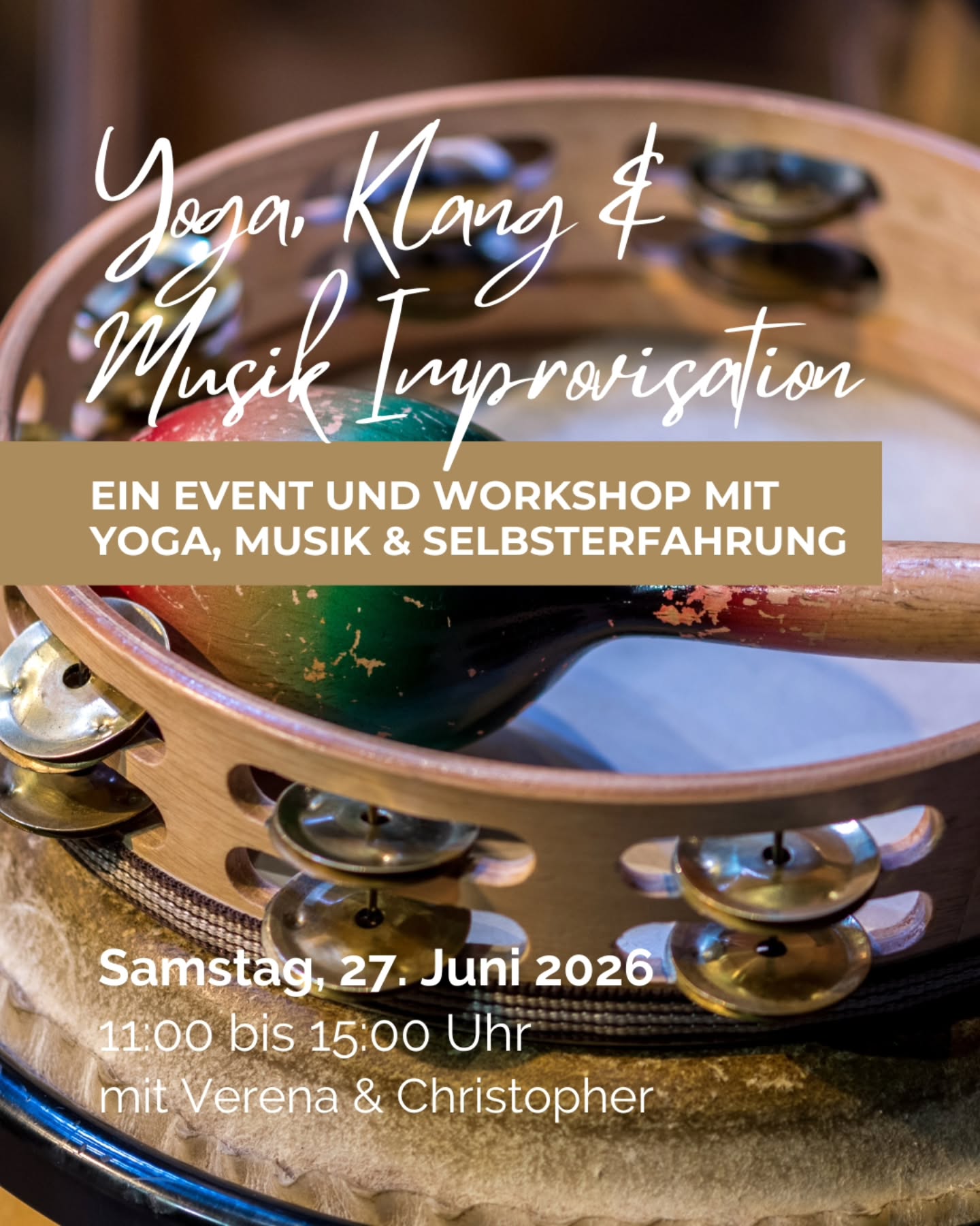 Raum zum Sein, Spüren & Klingen ✨
Wir laden dich ein zu einem besonderen Yoga- & Musik-Event. Mit sanfter, yinangelehnter Yogapraxis, improvisierter Klangbegleitung und einem gemeinsamen Musikraum zum Ausprobieren, Spüren und Erleben.
Du brauchst keine musikalischen Vorkenntnisse, nur Neugierde, Offenheit und Lust, dich von Bewegung, Klang und Stimme tragen zu lassen.
Begleitet wirst du von @verena.angermann , Yogalehrerin & Yogatherapeutin, und Christopher, aktuell in musiktherapeutischer Ausbildung.
Timetable:
11:00–13:15 Uhr Yoga & Musik-Improv
13:15–13:30 Uhr Pause
13:30–14:00 Uhr gemeinsame Musikimprov
14:00–ca. 15:00 Uhr Austausch, Integration & Meditation
✨ Komm dazu und schenke dir diesen Raum zum Sein, Spüren und Klingen.
#omshantiyogabamberg #yogaundmusik #klangraum #musikimprovisation #selbsterfahrung