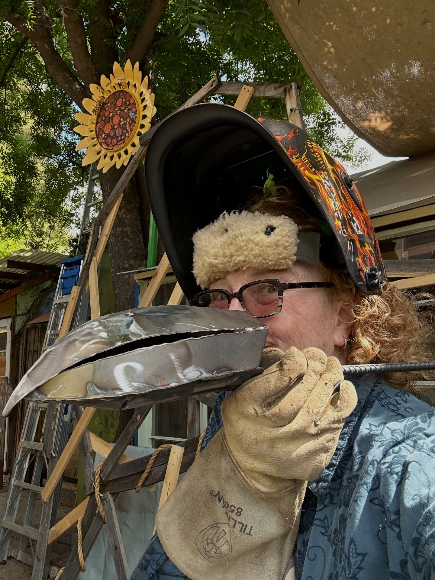 Birds Beak and a Base. Accomplishments of the day! #artandenvironments #ravenwork #womenweld #birdbeak phoenix artist