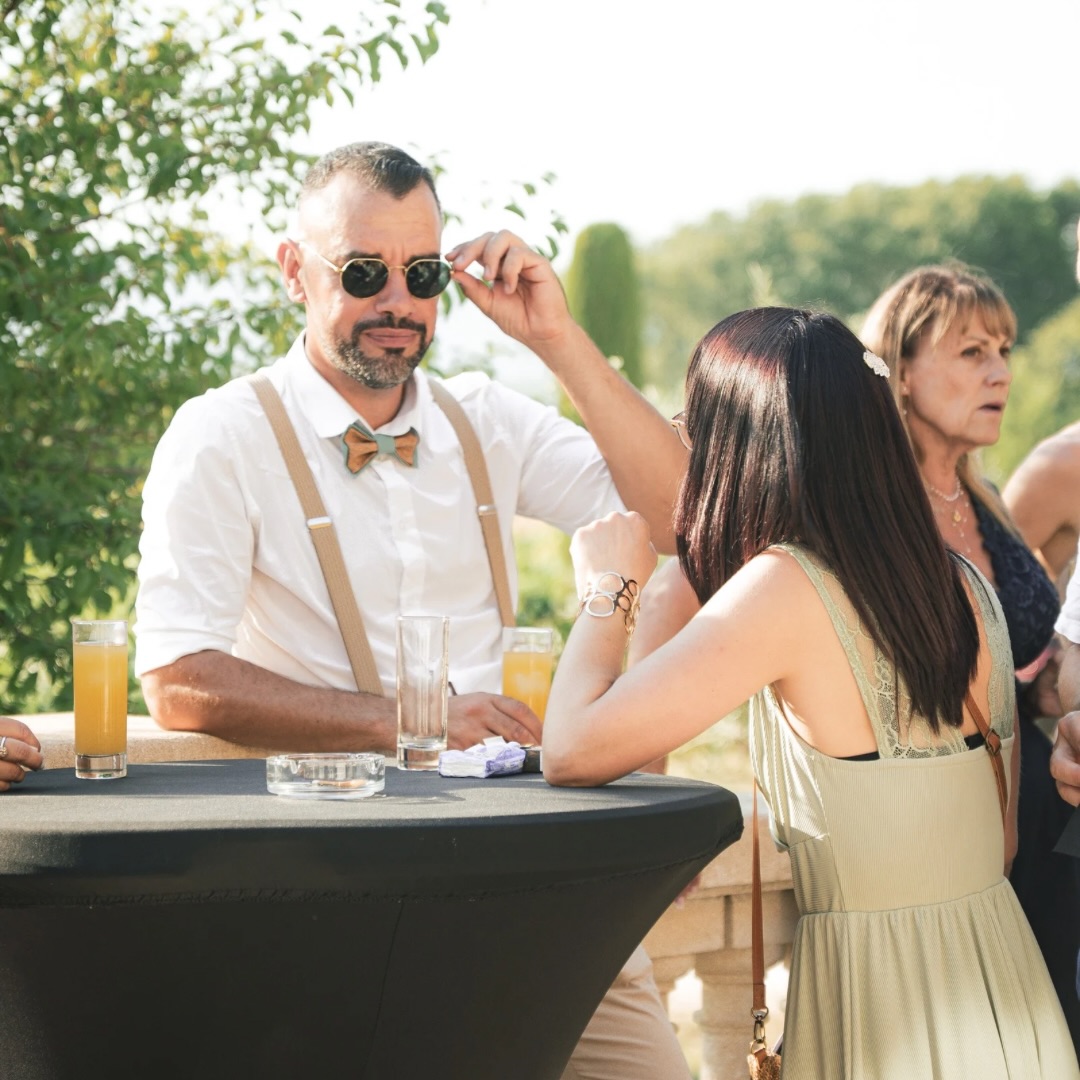 ✨ Vivre l’instant
Mas des Auréliens 🤍
📩 lien en bio
📞 04 15 40 07 87
📸 @santiagof_wedding by @cruz_prod13
#MariageProvence
#Mariage2026
#MariageSud
#WeddingProvence