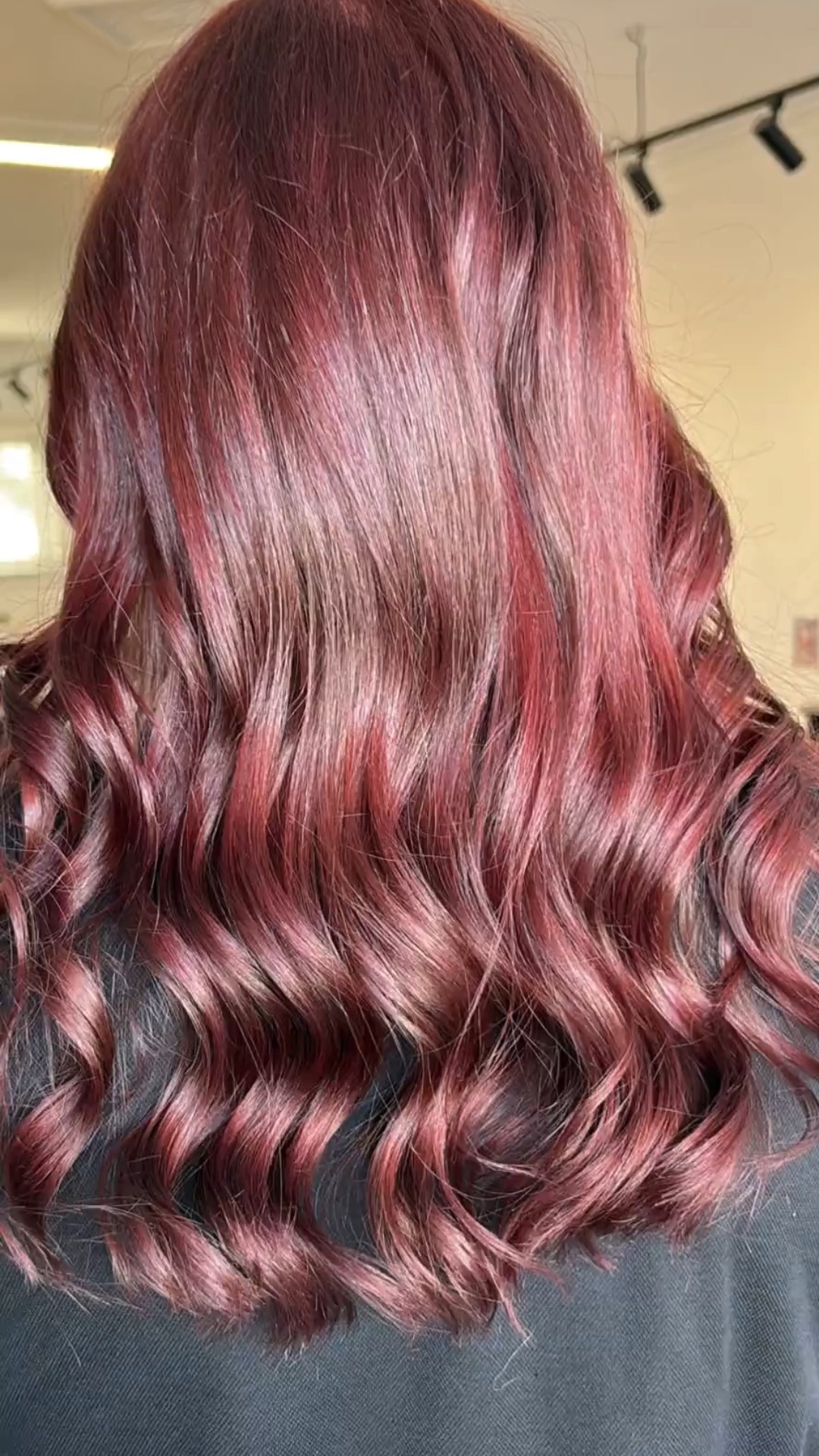 Same hair. Different energy. ⚡️💜
#FioletHair #BeforeAndAfter #HairTransformation #HealthyHair #GlossyHair #HairGoals #GlowUp #LuxuryHair #BeautyReels #RedHair