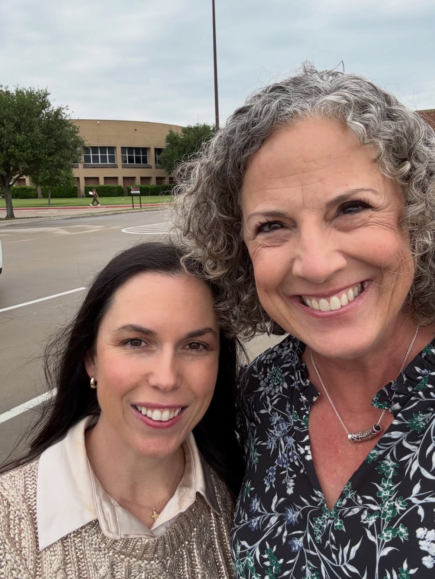 There’s nothing better than investing in what comes next.
We were honored to award $85,000 in AdvoCats scholarships to 15 graduating seniors at Aledo High School.
President Lisa Robertson and Special Projects VP Dr. Michelle Parker spent Friday morning meeting these incredible students and celebrating what’s ahead🧡🖤