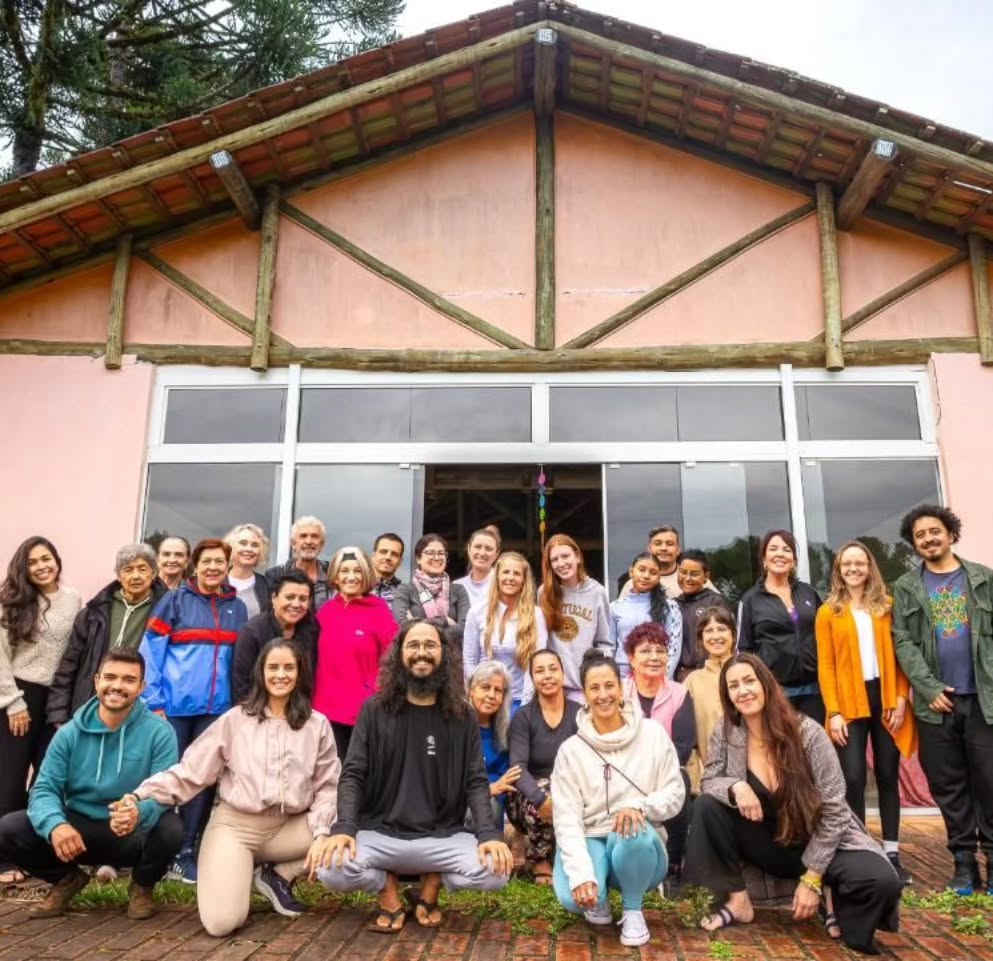 Assim foi o Te Conecta
Cheio de presença
Entrega
Troca
Natureza
E amor
Cada um entregando o melhor de si e acolhendo aos outros em todos os momentos!
Finalizei o feriado com o coração quentinho!
Acreditando ainda mais na humanidade!!!
Mal posso esperar o próximo!