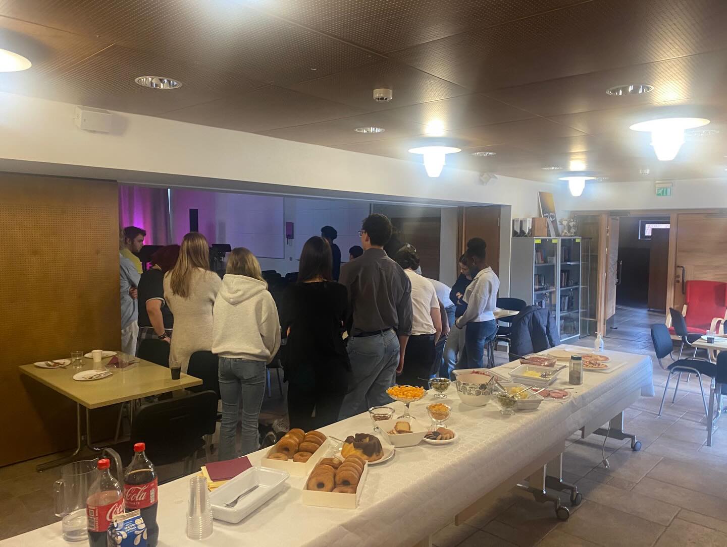 Harvesting Youth -nuortenillassa oli vaihteeksi pizzailta 🎉 Tervetuloa n. 12-20 -vuotiaat jälleen ensi torstaina klo 18 🤗