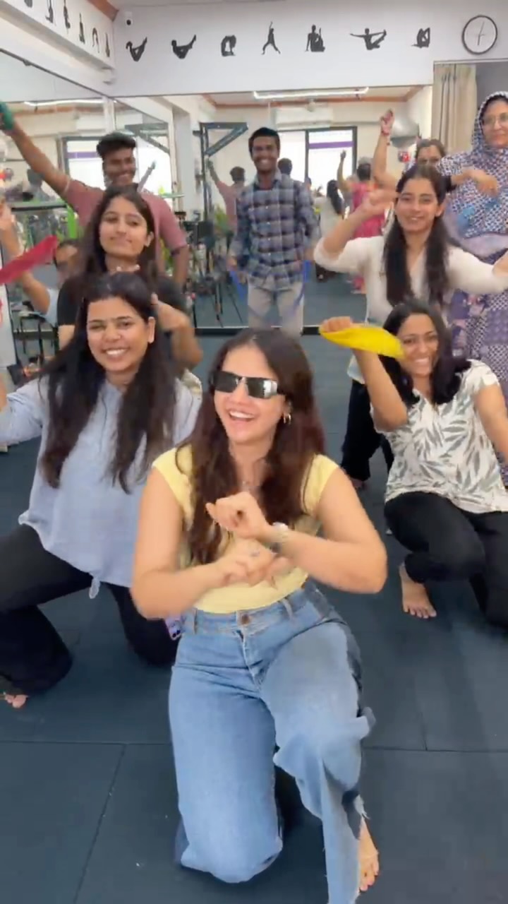 Proof that the right environment can elevate the entire experience.
Better workspace, better outcomes✨
.
.
.
.
#physiotherapy #team #postiveworkplace #fun