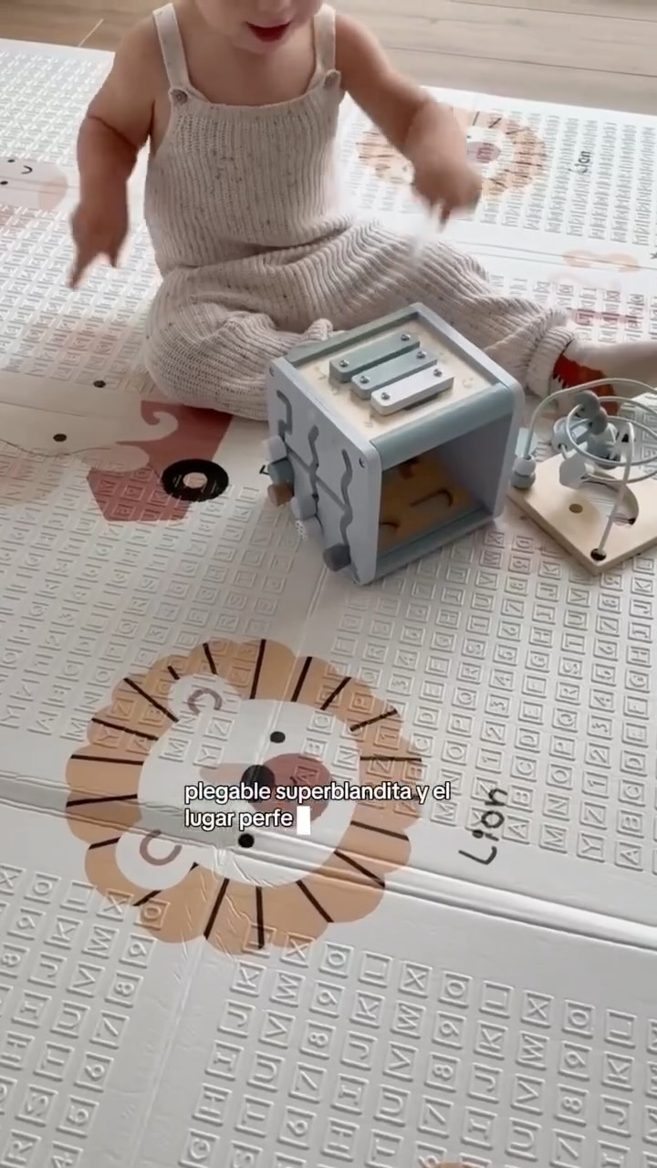 Su rincón favorito de la casa 🧸✨
Una alfombra de juegos plegable, súper blandita y perfecta para que tu peque juegue, gatee y explore con total comodidad 🤍
Además, es XXL y con varios diseños para elegir… porque cada peque merece su propio espacio 💫 cómprala en buddybabyworld.com
Their favorite spot at home 🧸✨
A foldable play mat, super soft and perfect for your little one to play, crawl, and explore in total comfort 🤍
Plus, it’s XXL and comes in different designs… because every child deserves their own space 💫
#bebe #alfombradejuegos #juegoseguro #desarrolloinfantil #montessori