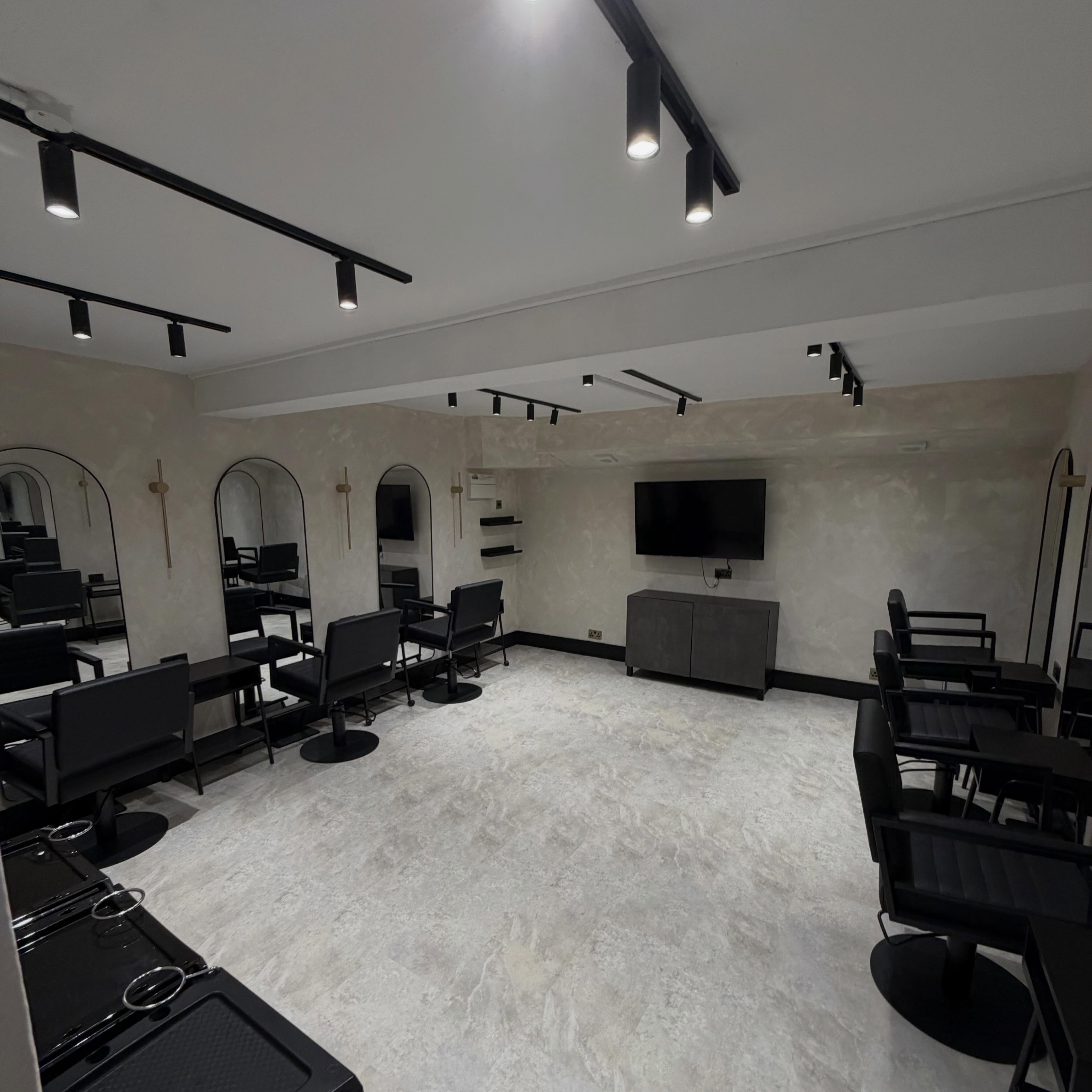 Looking for a space to grow your business in Gravesend?
We’re opening up our beautiful salon space at Chelsey Stone Salon for local businesses to hire - perfect for beauty professionals, wellness experts, creatives, and more.
💼 Flexible options to suit you
⏰ Hourly, evening & weekend availability
📍 Prime Gravesend location
🤝 Ideal for both regular bookings or one-off sessions
Whether you’re just starting out or looking to expand without the overheads, this is a great opportunity to work from a professional, welcoming environment.
📩 Get in touch today to find out more and secure your slot!
#GravesendBusiness #SalonSpace #RentAChair #BeautyBusinessUK #Gravesend SmallBusinessSupport FlexibleWorking KentBusiness SalonHire