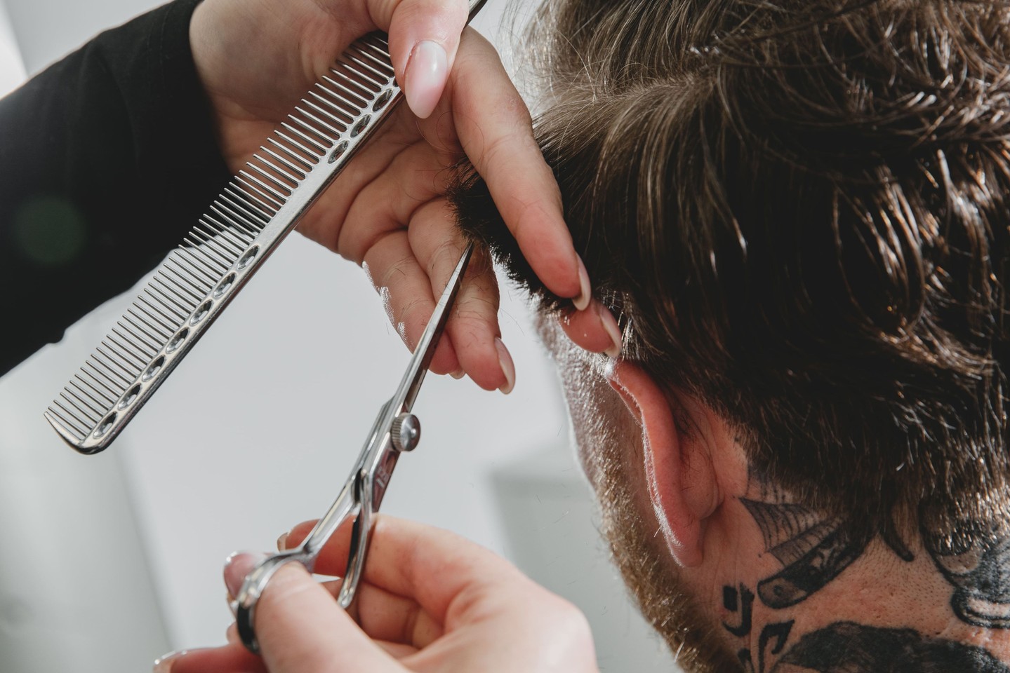 Vakmanschap zit in de details. We knippen met precisie voor een strak resultaat. ✂️
Boek je plek via de link in onze bio.
#climaxhair #kapperheerlen #vakwerk #stijl #herenkapper