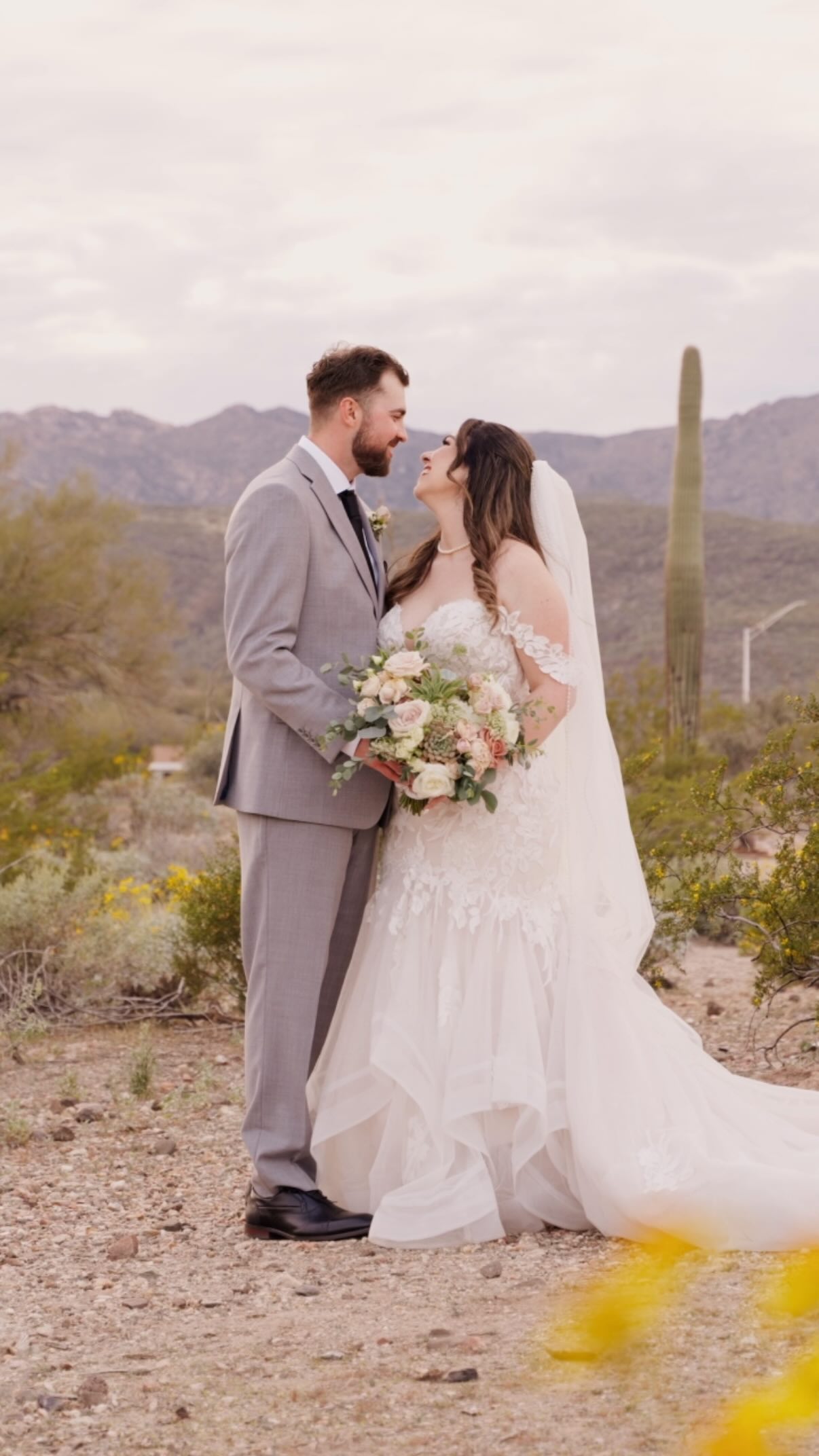 Moments from Brittany and Kaleb’s wedding 🥰
Venue @thevenueatchilleens
DJ @djkeo369
Dress @vivienneatelier.phoenix
Suit @mensapparelclub
HMUA @susievonslaughter
Bridal hair @beauty_by_kier
Desserts @silverrosebakery
Photo Booth @snapshotphotoboothaz
Photographer @azwedpics
Arizona wedding photographer, luxury wedding photography, wedding video highlights, cinematic wedding video, candid wedding moments, emotional wedding film, timeless wedding photos, documentary wedding video, romantic wedding inspiration
#arizonaweddingphotographer
#phoenixweddingphotographer
#weddingvideography
#weddinghighlightfilm
#cinematicwedding