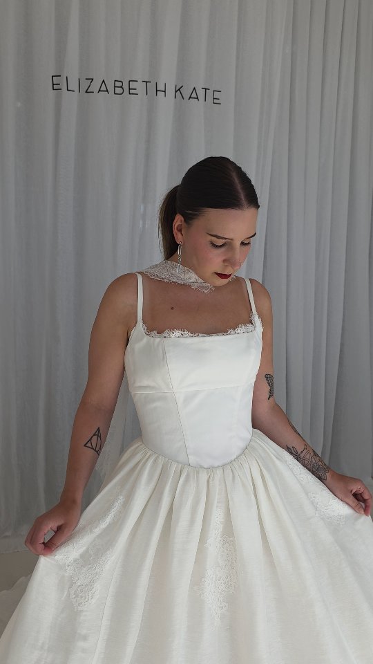 Introducing Adeline by @mwlbride
She's only just been launched at Barcelona Bridal Fashion Week and now she's available to try here at Elizabeth Kate during our MWL trunk show running from the 30 April - 17 March.
If you'd like to be one of the first UK brides to try Adeline, book now.
📱www.elizabethkatebridal.co.uk
📞01724 645 058
📧 hello@elizabethkatebridal.co.uk
📍128 High Street Crowle DN17 4DR
#MWL #MWLBride #MWLweddingdress #BridalTrunkShow #WeddingEvent