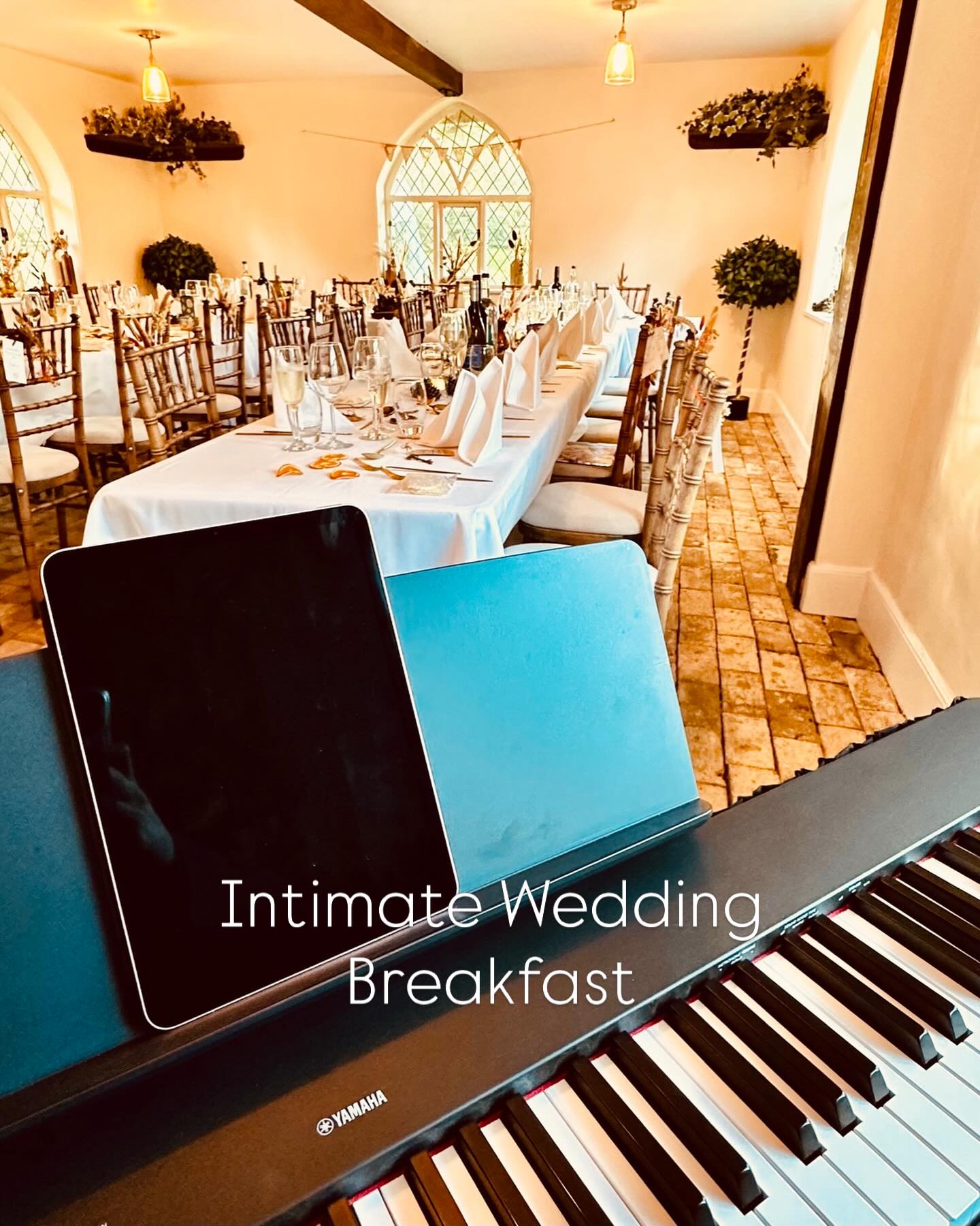 Wedding Breakfasts (of all shapes & sizes)
Celebrating the marriage of a loved couple doesn’t always mean there will be lots of new faces to meet & chat with at the dinner table … at least you can always sit back & enjoy a live pianist tailoring every tune to cover dips in conversation whilst you are humming along to the songs you recognise
Venue - The Shepherd’s Hut @wantisdenvalley
www.daniellaw.co.uk (Link in Bio)
#suffolkweddingvenue #weddingpianist #2027wedding #2028wedding #engaged