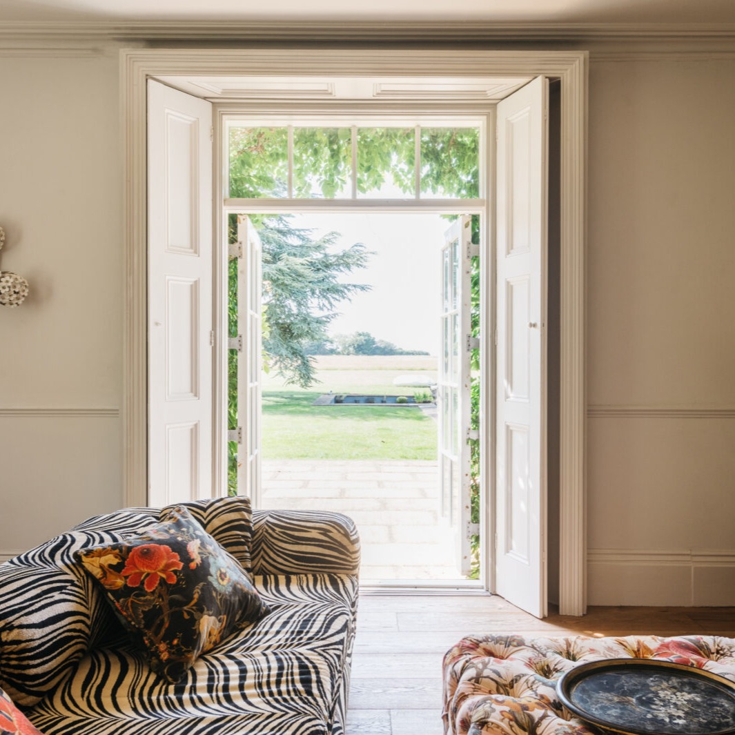 How to book a clean.....
Message me to arrange a visit. I'll come round to see your home and chat through your exact requirements so I can tailor the clean perfectly to you and your home. If you're happy with the personalised quote, simply accept it and I'll get your clean booked in. Ready for a spotless home? Message me to get started! 🧽✨