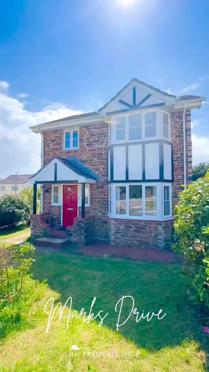 🙌 COMING SOON 🙌
📍9 Marks Drive, Bodmin
🏠 £325,000
9 Marks Drive offers a fantastic opportunity to acquire this beautifully presented three-bedroom detached family home, ideally situated within a popular and well-established residential location. Offering spacious and versatile accommodation throughout, this property is perfectly suited to modern family living.
To enquire about this property, please call our Bodmin Branch on 01208 74182 📞
#cornwallliving #cornishestateagents #propertiesforsale