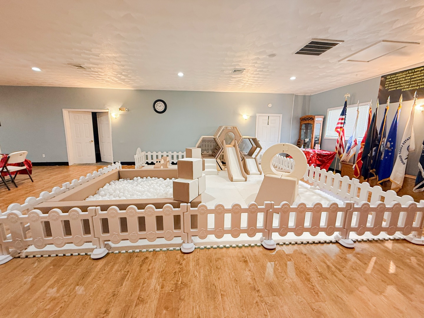 Where little smiles gather and sweet memories bloom 🍯✨ Our Honeycomb Soft Play is the perfect mix of fun, charm, and playtime magic for your little one’s special day 🤍
#SoftPlayRental #VirginiaBeachParties #EventRentalsVB #hamptonroadsmoms #bouncehousevb