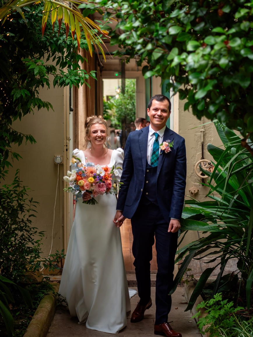 All the colour, texture and movement of summer for Charlie & Henry 🌸
A day at Prestwold I still love and nearly time to return 🌿
@prestwoldhall
—
luxury wedding florist uk, colourful wedding flowers, summer wedding florals, garden inspired wedding flowers, editorial wedding flowers, natural wedding floristry, prestwold hall wedding