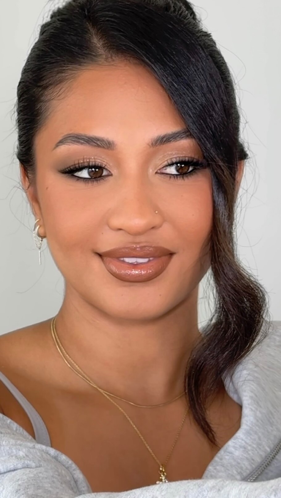 Her - just elevated @nicohlparekalam
Maturing as a makeup artist for me, has been realising that thoughtful product placement and refined layering is key to creating timeless, polished glams 🙏🏻
You - just elevated ✨
Makeup @jessicaphillipsmakeup
Hair @crystaltheresehair
#sydneymakeupartist #makeupartistsydney #bridalmakeupsydney
