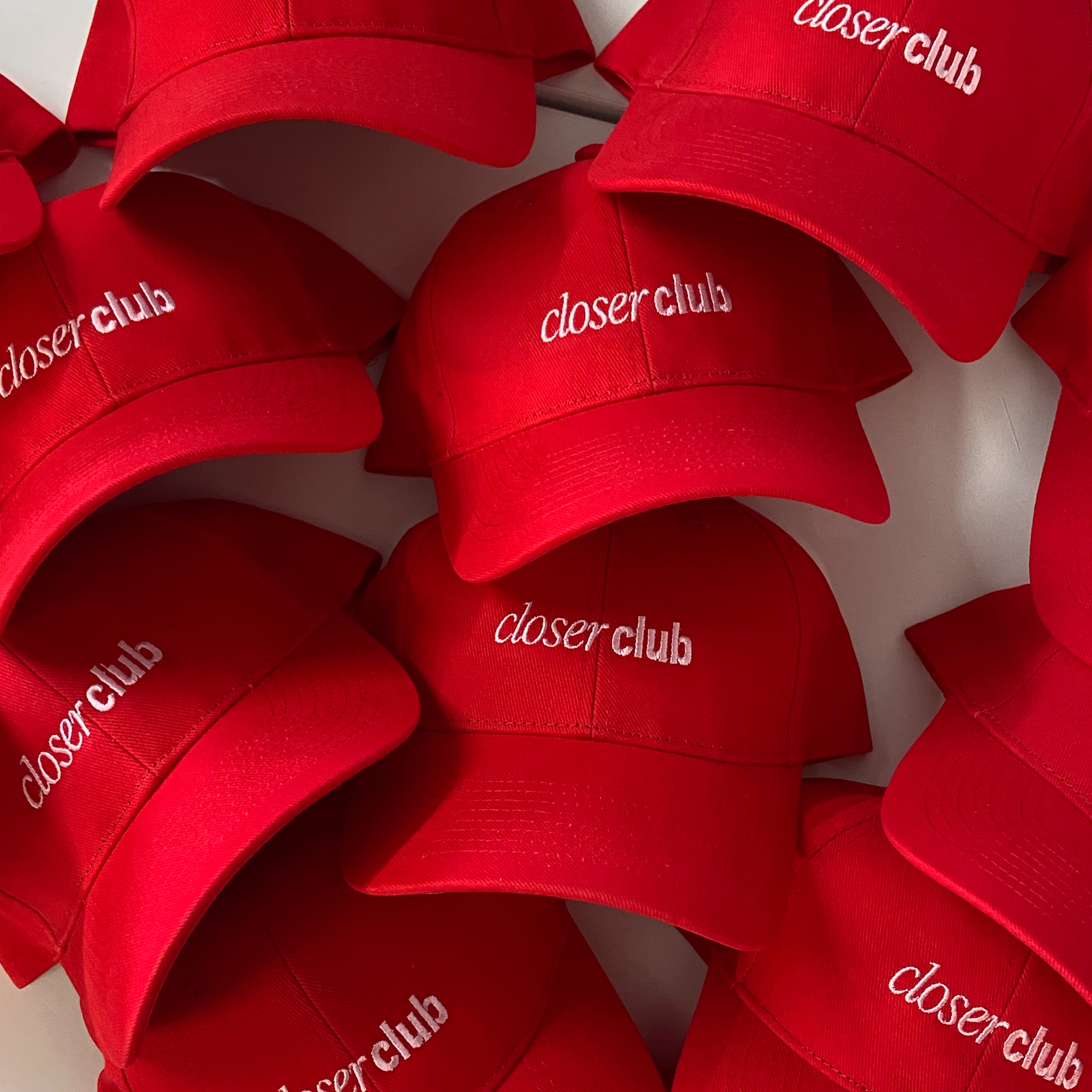 Your brand doesn’t need 100 caps to look legit. 👀
We built our merch packs for small businesses, pilates studios, gyms & community brands in mind that want quality merch without huge minimums.
✔️ Low MOQ starting at 15 units
✔️ Premium blanks
✔️ Custom print or embroidery
Start small. Build demand. Reorder what sells.
Tap the link in bio to view our merch packs 🤍
#customcaps #dadcaps #embroideredcaps #brandedmerch #brandmerch