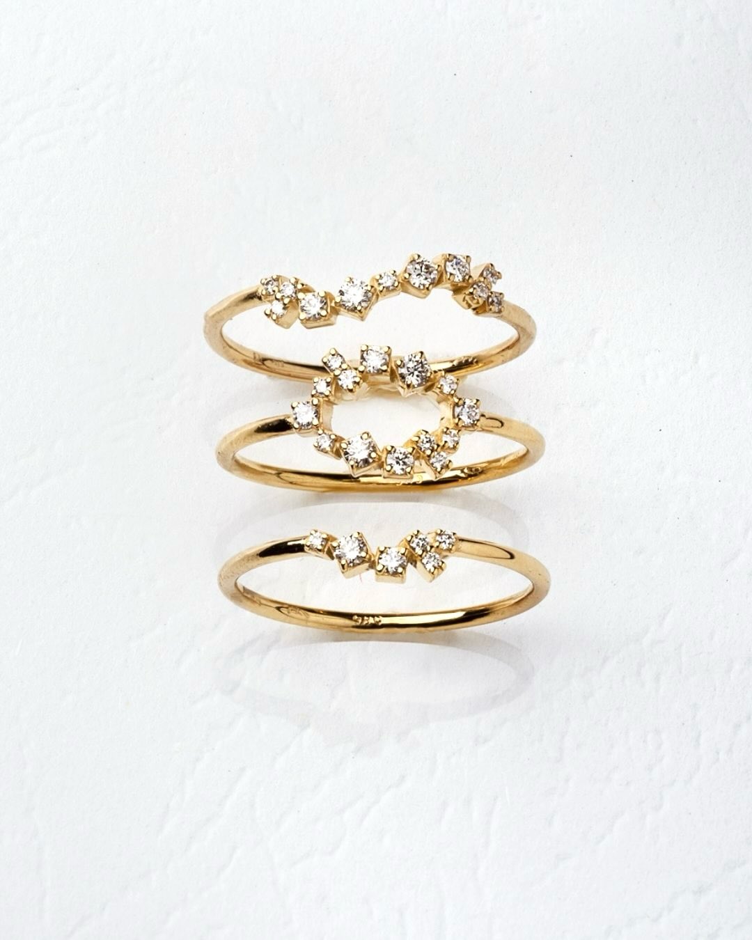 A delicate play of diamonds. #fotinipsarouli #fotinipsaroulijewellery #finejewelry #ring #fotini