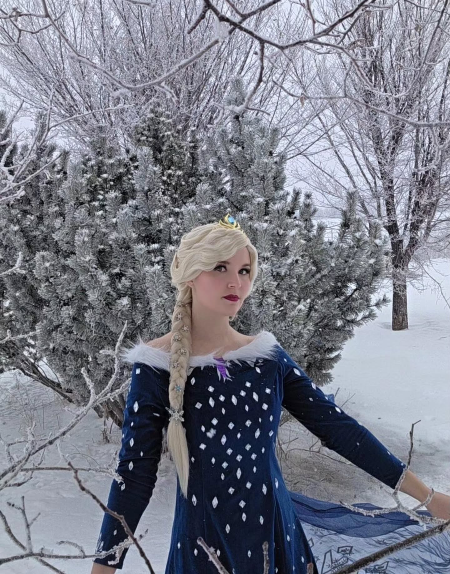 The snowflakes may have melted, but the magic never disappears ❄️💙
Queen E. is arriving to each event with energy, smiles, and a little bit of snowy sparkle, even in the springtime ✨👑
#dazzlingprincessparties #yyckids #partyprincess #airdriekids #yqlkids
