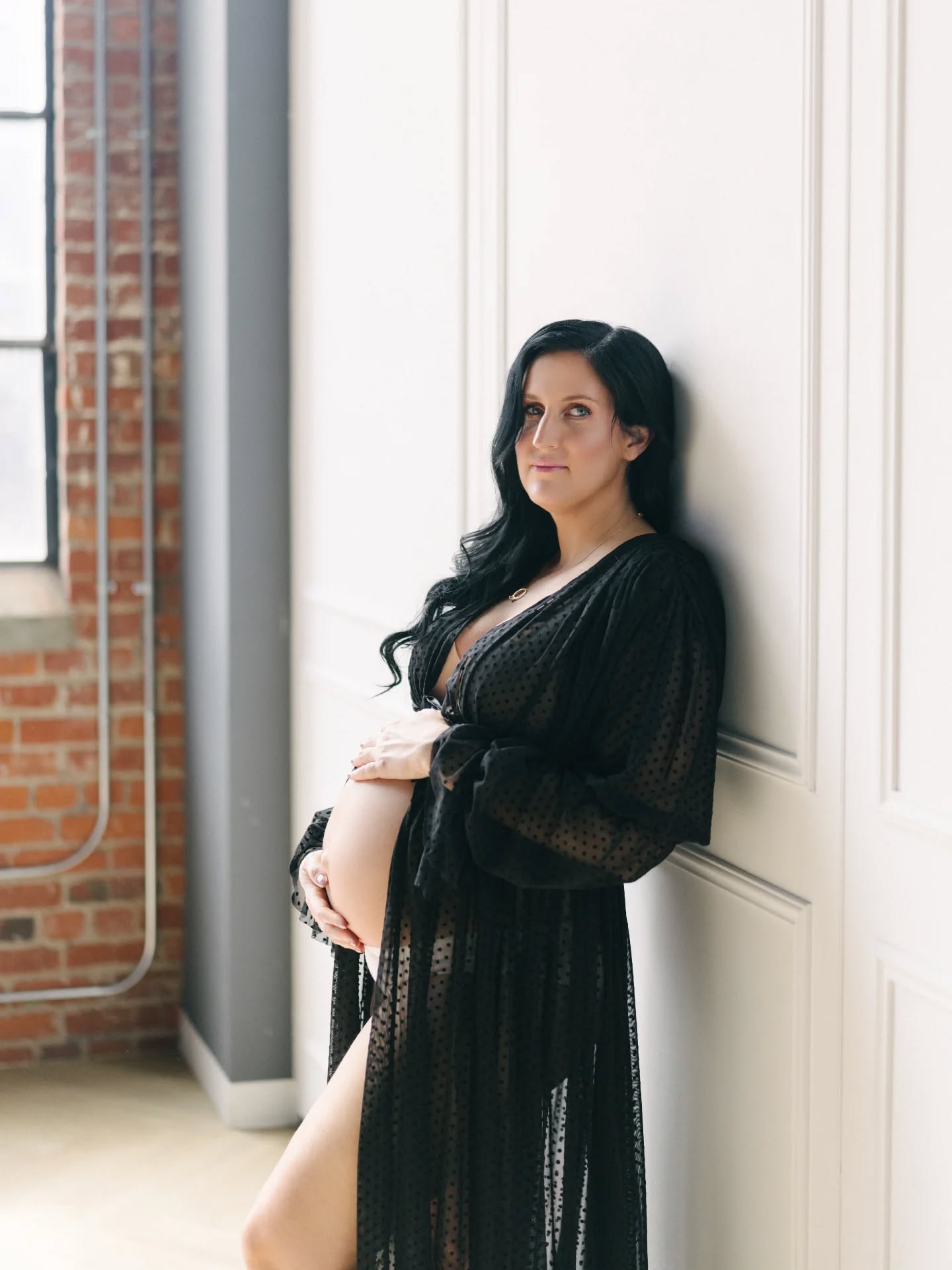 Entering a new season 🤍
Photo @victorialumiere.studio
Hair by Lina 🩵
Studio @pretoloft
As I prepare for maternity leave, bookings will continue as usual. My admin assistant will be handling emails, and I’ll still be personally reachable, just taking on a lighter role from June through the end of July.
I’ll be back to personally take on weddings starting in August ✨